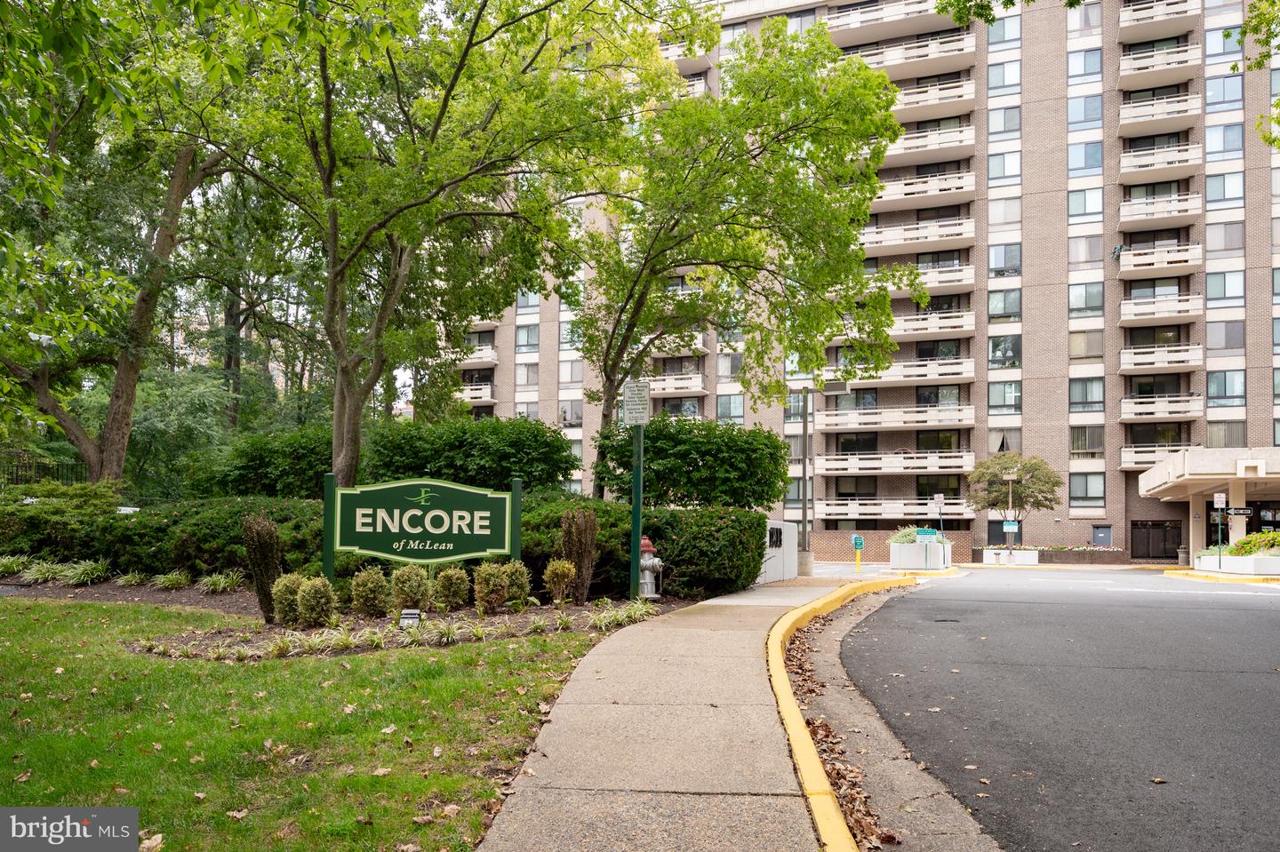 1808 OLD MEADOW RD #1115, MCLEAN, Virginia 22102, 2 Bedrooms Bedrooms, 4 Rooms Rooms,2 BathroomsBathrooms,Residential,For sale,1808 OLD MEADOW RD #1115,VAFX2273632 MLS # VAFX2273632