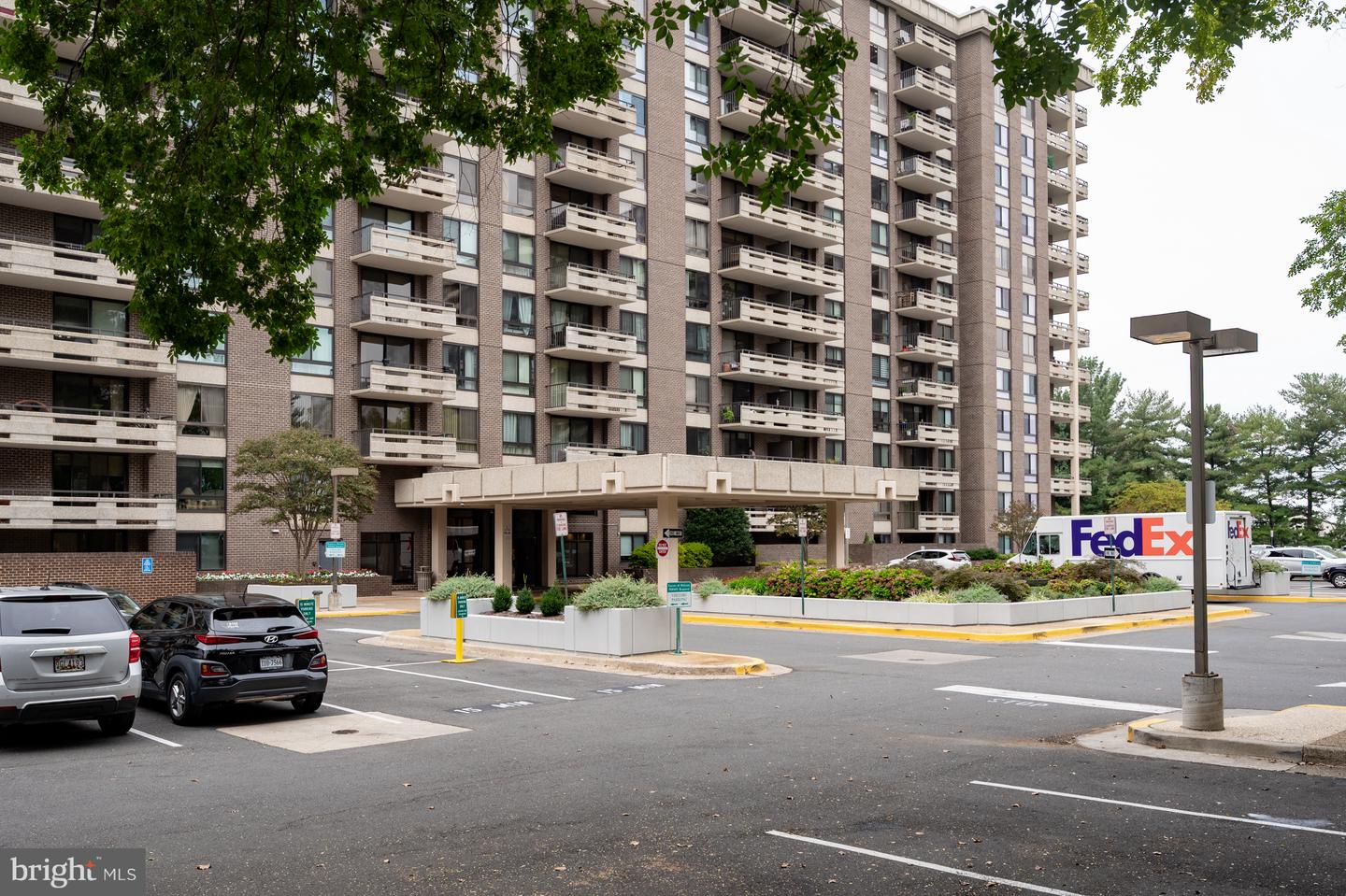 1808 OLD MEADOW RD #1115, MCLEAN, Virginia 22102, 2 Bedrooms Bedrooms, 4 Rooms Rooms,2 BathroomsBathrooms,Residential,For sale,1808 OLD MEADOW RD #1115,VAFX2273632 MLS # VAFX2273632