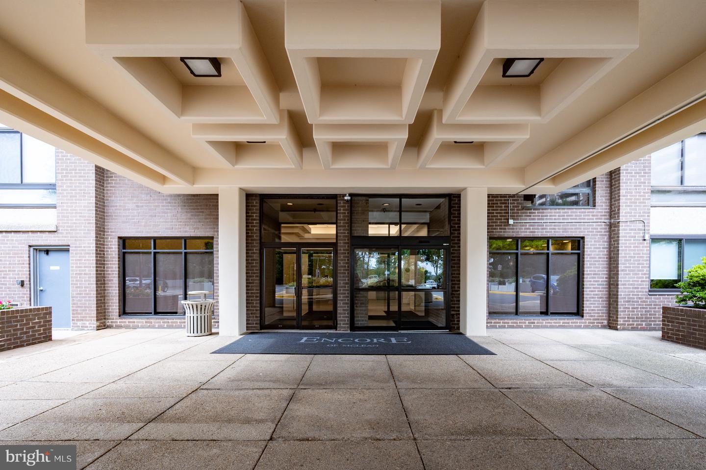 1808 OLD MEADOW RD #1115, MCLEAN, Virginia 22102, 2 Bedrooms Bedrooms, 4 Rooms Rooms,2 BathroomsBathrooms,Residential,For sale,1808 OLD MEADOW RD #1115,VAFX2273632 MLS # VAFX2273632
