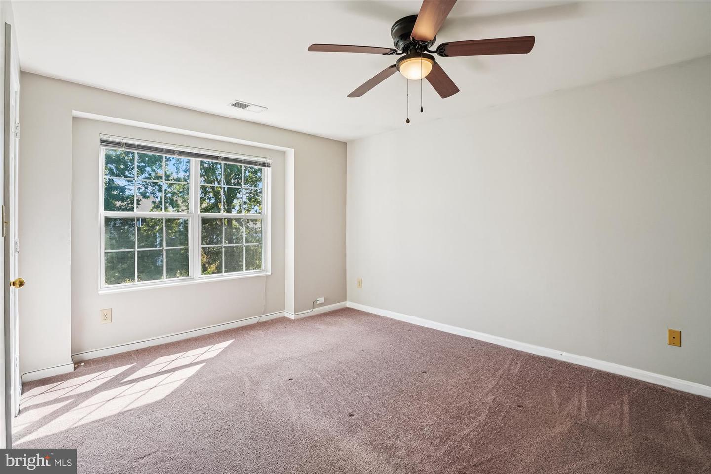 11005 KINSHIP CT #303, MANASSAS, Virginia 20109, 2 Bedrooms Bedrooms, ,2 BathroomsBathrooms,Residential,For sale,11005 KINSHIP CT #303,VAPW2105750 MLS # VAPW2105750