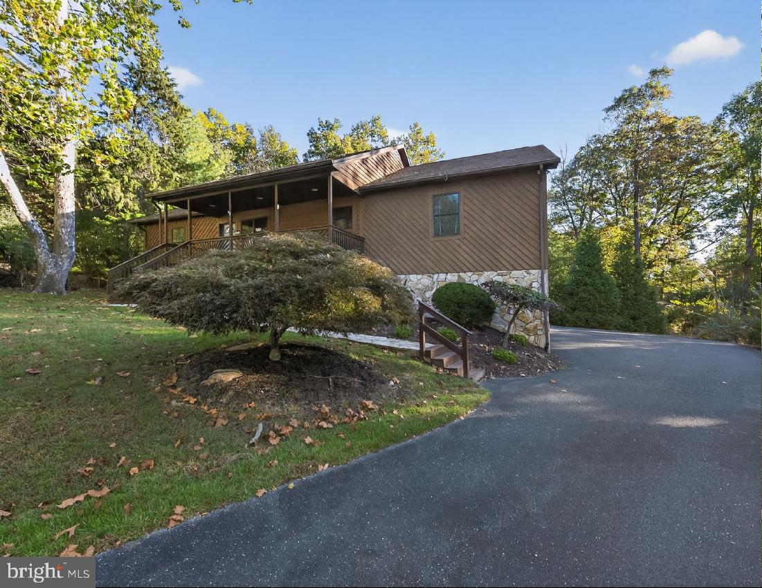 174 BOONE CT CT, MCGAHEYSVILLE, Virginia 22840, 4 Bedrooms Bedrooms, ,3 BathroomsBathrooms,Residential,For sale,174 BOONE CT CT,VARO2002640 MLS # VARO2002640