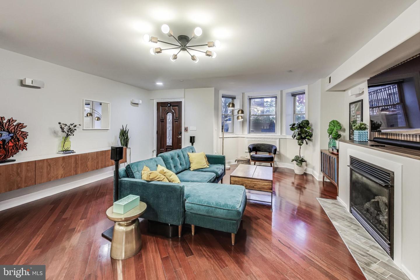 1427 CLIFTON ST NW #1, WASHINGTON, District Of Columbia 20009, 2 Bedrooms Bedrooms, ,2 BathroomsBathrooms,Residential,For sale,1427 CLIFTON ST NW #1,DCDC2226436 MLS # DCDC2226436