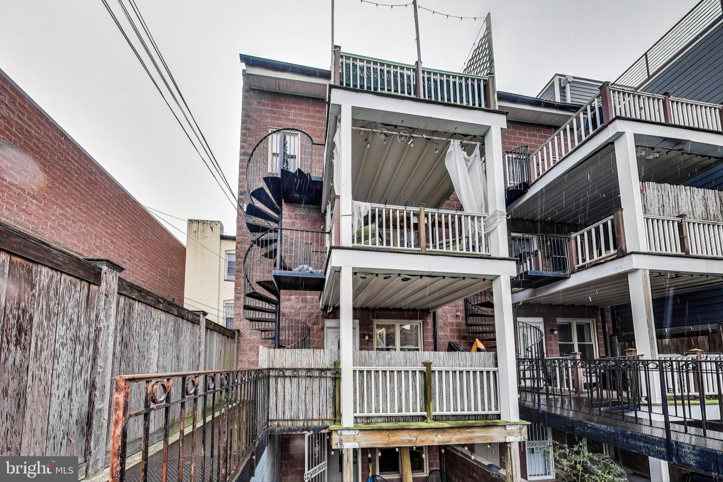 1427 CLIFTON ST NW #1, WASHINGTON, District Of Columbia 20009, 2 Bedrooms Bedrooms, ,2 BathroomsBathrooms,Residential,For sale,1427 CLIFTON ST NW #1,DCDC2226436 MLS # DCDC2226436