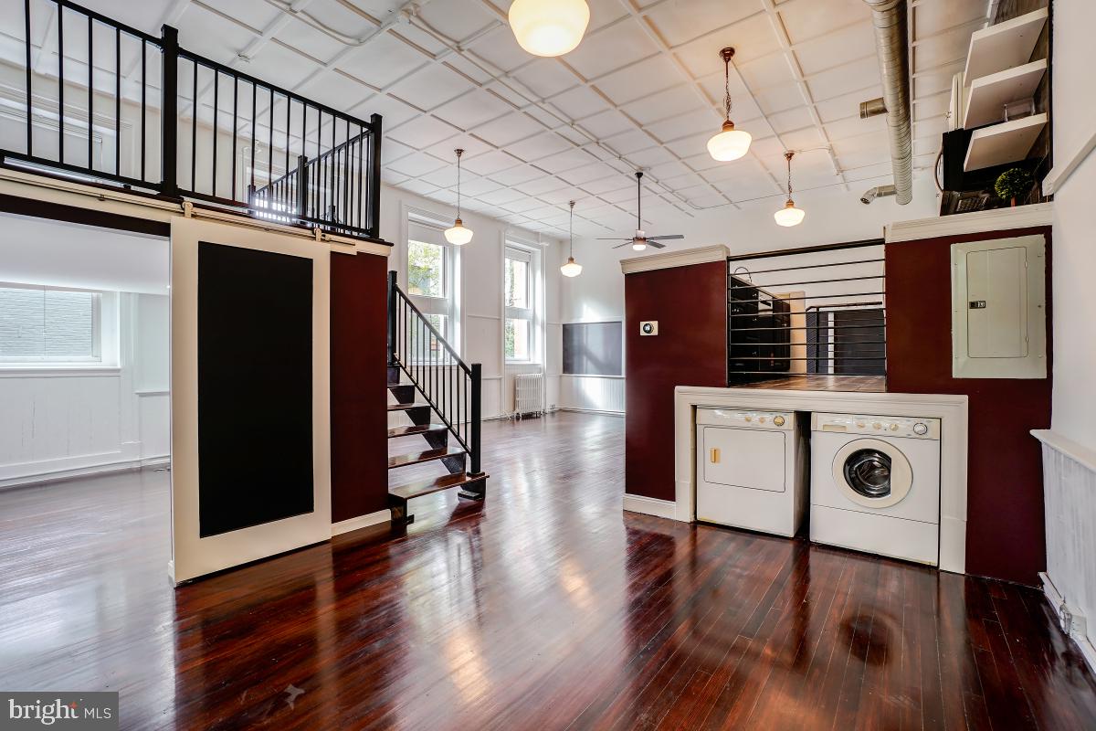 1375 MARYLAND AVE NE #F, WASHINGTON, District Of Columbia 20002, 2 Bedrooms Bedrooms, 3 Rooms Rooms,1 BathroomBathrooms,Residential,For sale,1375 MARYLAND AVE NE #F,DCDC2226450 MLS # DCDC2226450