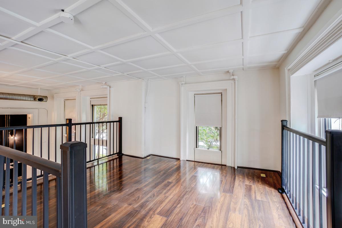 1375 MARYLAND AVE NE #F, WASHINGTON, District Of Columbia 20002, 2 Bedrooms Bedrooms, 3 Rooms Rooms,1 BathroomBathrooms,Residential,For sale,1375 MARYLAND AVE NE #F,DCDC2226450 MLS # DCDC2226450