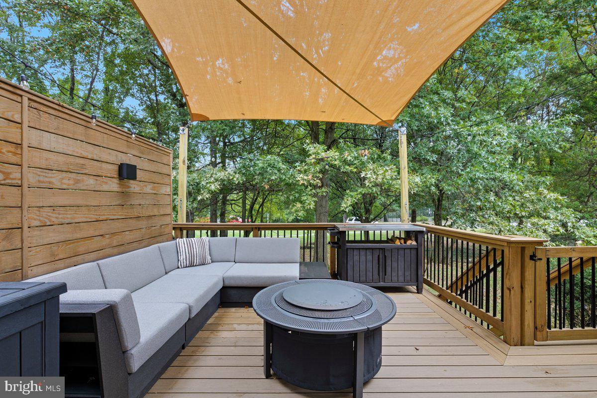 3878 ALDER WOODS CT, FAIRFAX, Virginia 22033, 2 Bedrooms Bedrooms, ,3 BathroomsBathrooms,Residential,For sale,3878 ALDER WOODS CT,VAFX2273792 MLS # VAFX2273792