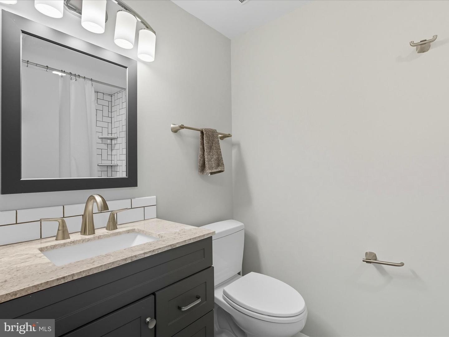 3878 ALDER WOODS CT, FAIRFAX, Virginia 22033, 2 Bedrooms Bedrooms, ,3 BathroomsBathrooms,Residential,For sale,3878 ALDER WOODS CT,VAFX2273792 MLS # VAFX2273792