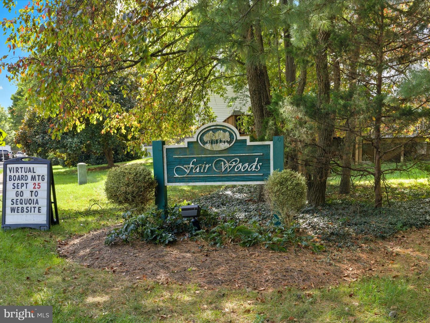 3878 ALDER WOODS CT, FAIRFAX, Virginia 22033, 2 Bedrooms Bedrooms, ,3 BathroomsBathrooms,Residential,For sale,3878 ALDER WOODS CT,VAFX2273792 MLS # VAFX2273792