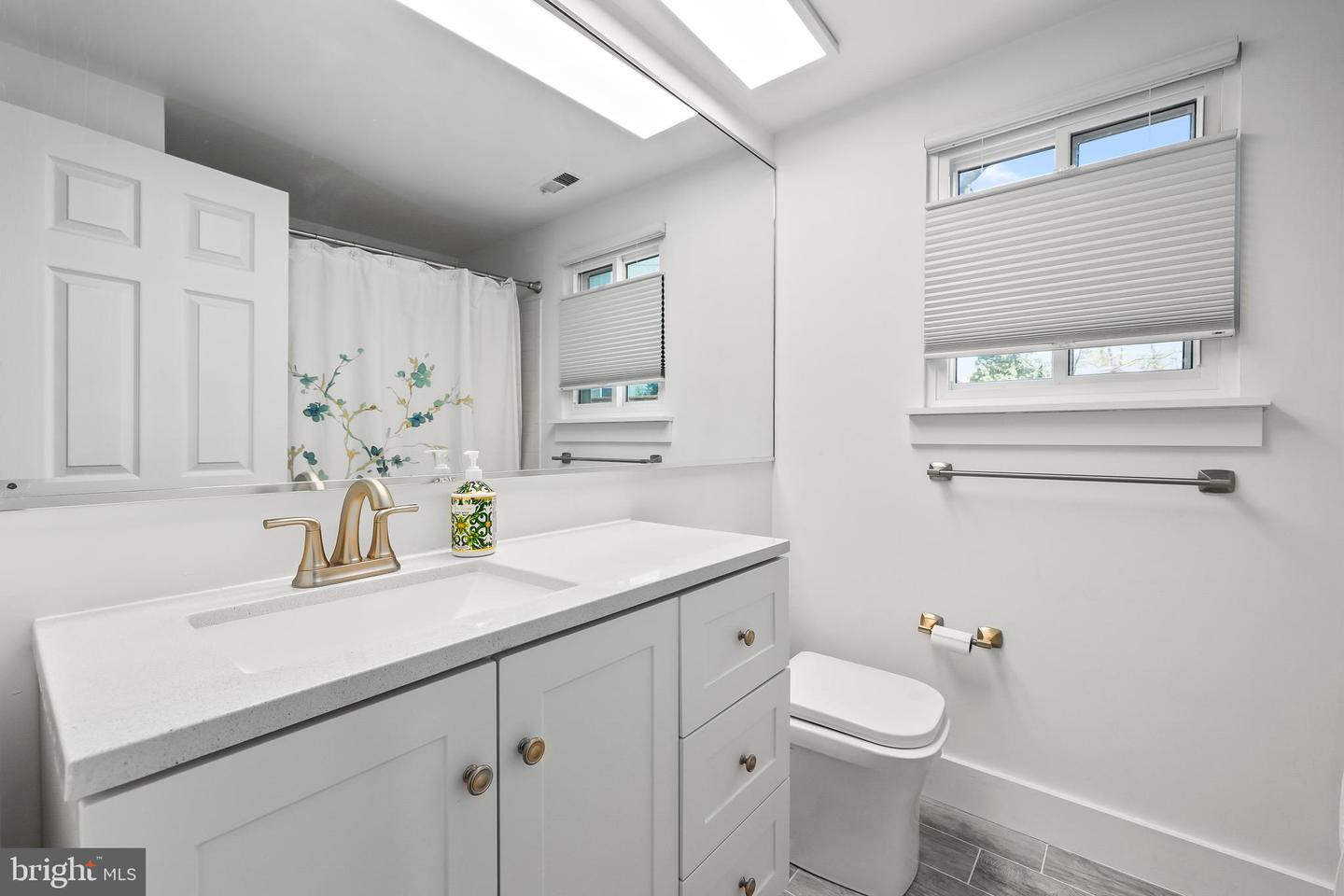 7517 CHANCELLOR WAY, SPRINGFIELD, Virginia 22153, 3 Bedrooms Bedrooms, ,2 BathroomsBathrooms,Residential,For sale,7517 CHANCELLOR WAY,VAFX2273808 MLS # VAFX2273808