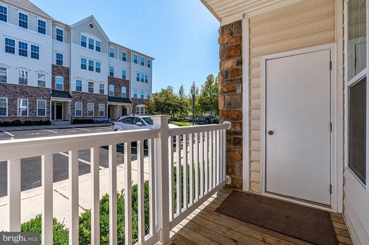 24701 BYRNE MEADOW SQ #100, ALDIE, Virginia 20105, ,Residential,For sale,24701 BYRNE MEADOW SQ #100,VALO2108618 MLS # VALO2108618