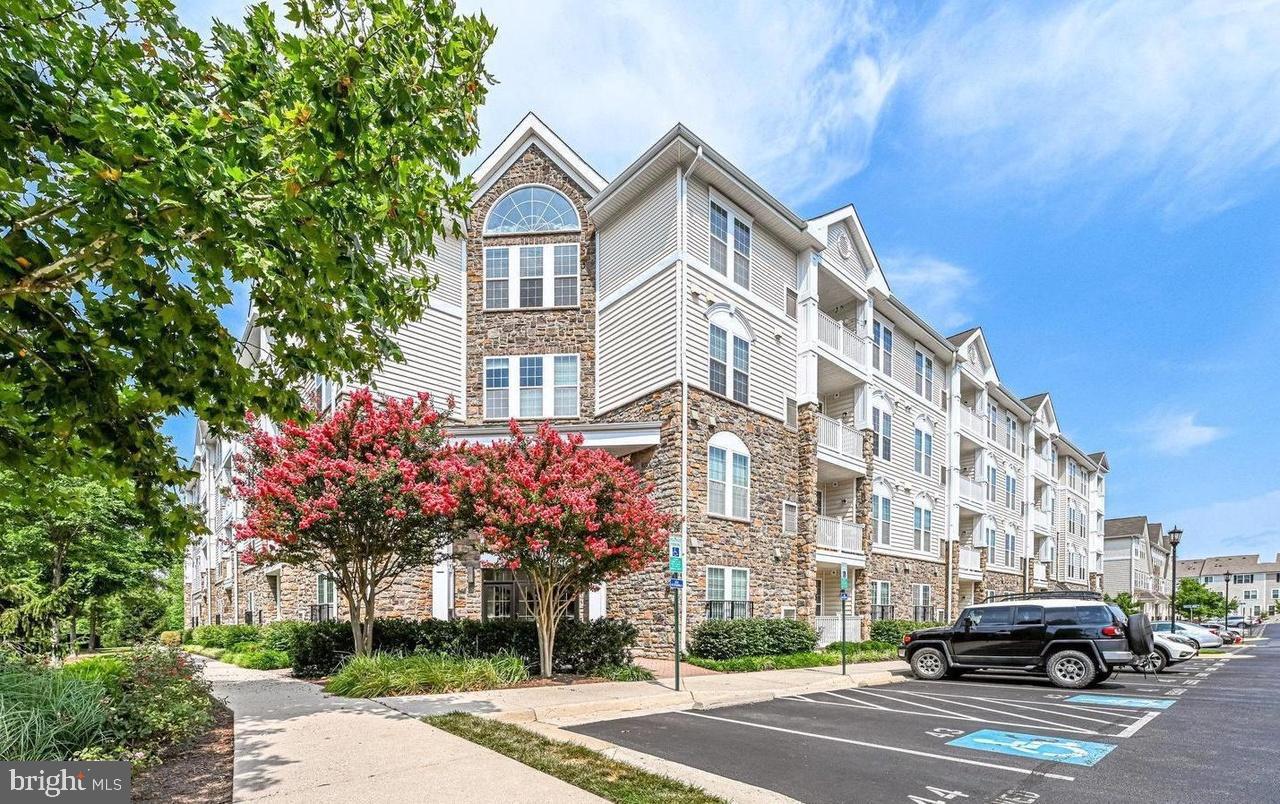 24701 BYRNE MEADOW SQ #100, ALDIE, Virginia 20105, ,Residential,For sale,24701 BYRNE MEADOW SQ #100,VALO2108618 MLS # VALO2108618