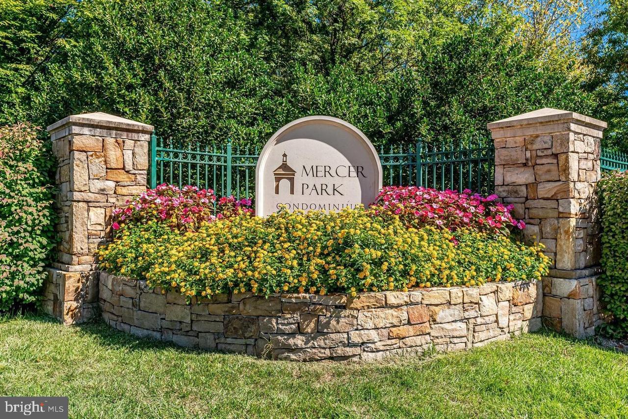 24701 BYRNE MEADOW SQ #100, ALDIE, Virginia 20105, ,Residential,For sale,24701 BYRNE MEADOW SQ #100,VALO2108618 MLS # VALO2108618
