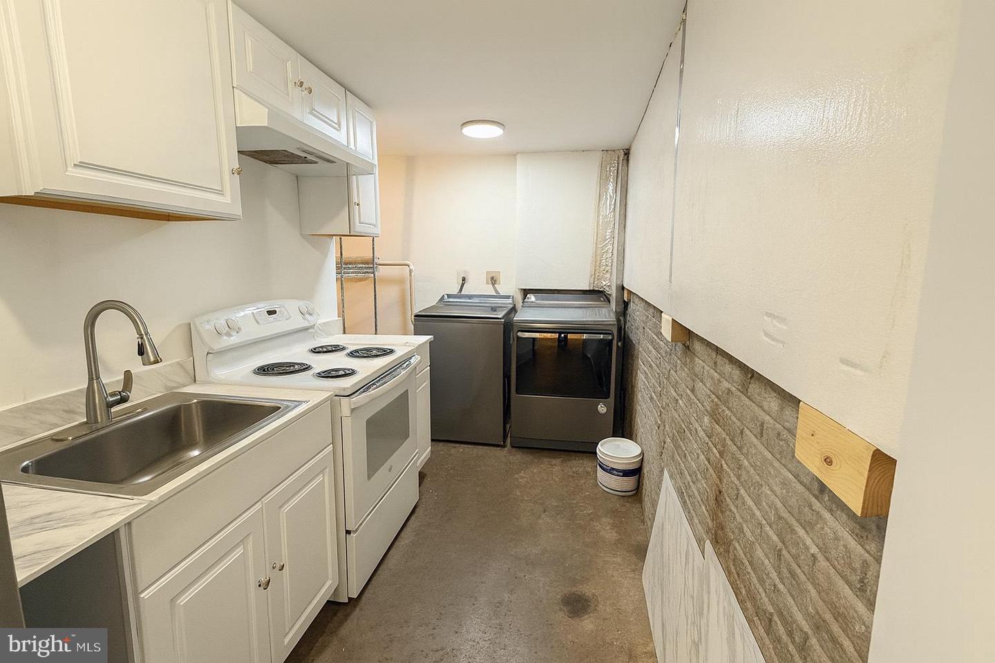 21 HAXALL CT, STERLING, Virginia 20165, 3 Bedrooms Bedrooms, ,3 BathroomsBathrooms,Residential,For sale,21 HAXALL CT,VALO2108654 MLS # VALO2108654