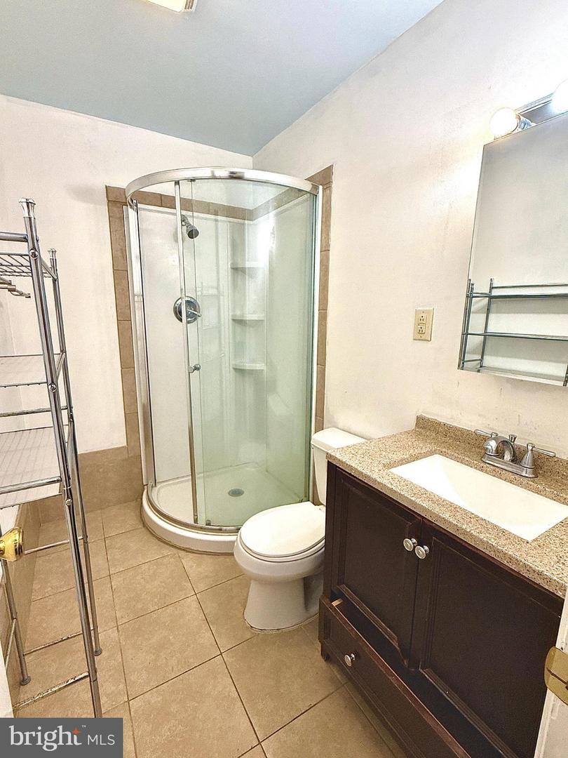 21 HAXALL CT, STERLING, Virginia 20165, 3 Bedrooms Bedrooms, ,3 BathroomsBathrooms,Residential,For sale,21 HAXALL CT,VALO2108654 MLS # VALO2108654