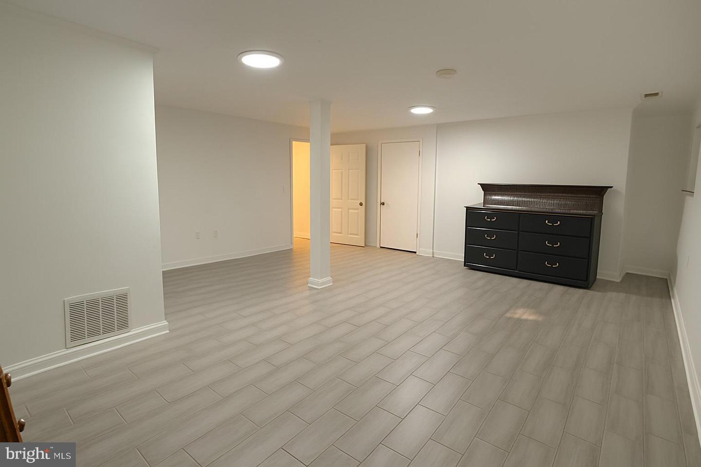 21 HAXALL CT, STERLING, Virginia 20165, 3 Bedrooms Bedrooms, ,3 BathroomsBathrooms,Residential,For sale,21 HAXALL CT,VALO2108654 MLS # VALO2108654