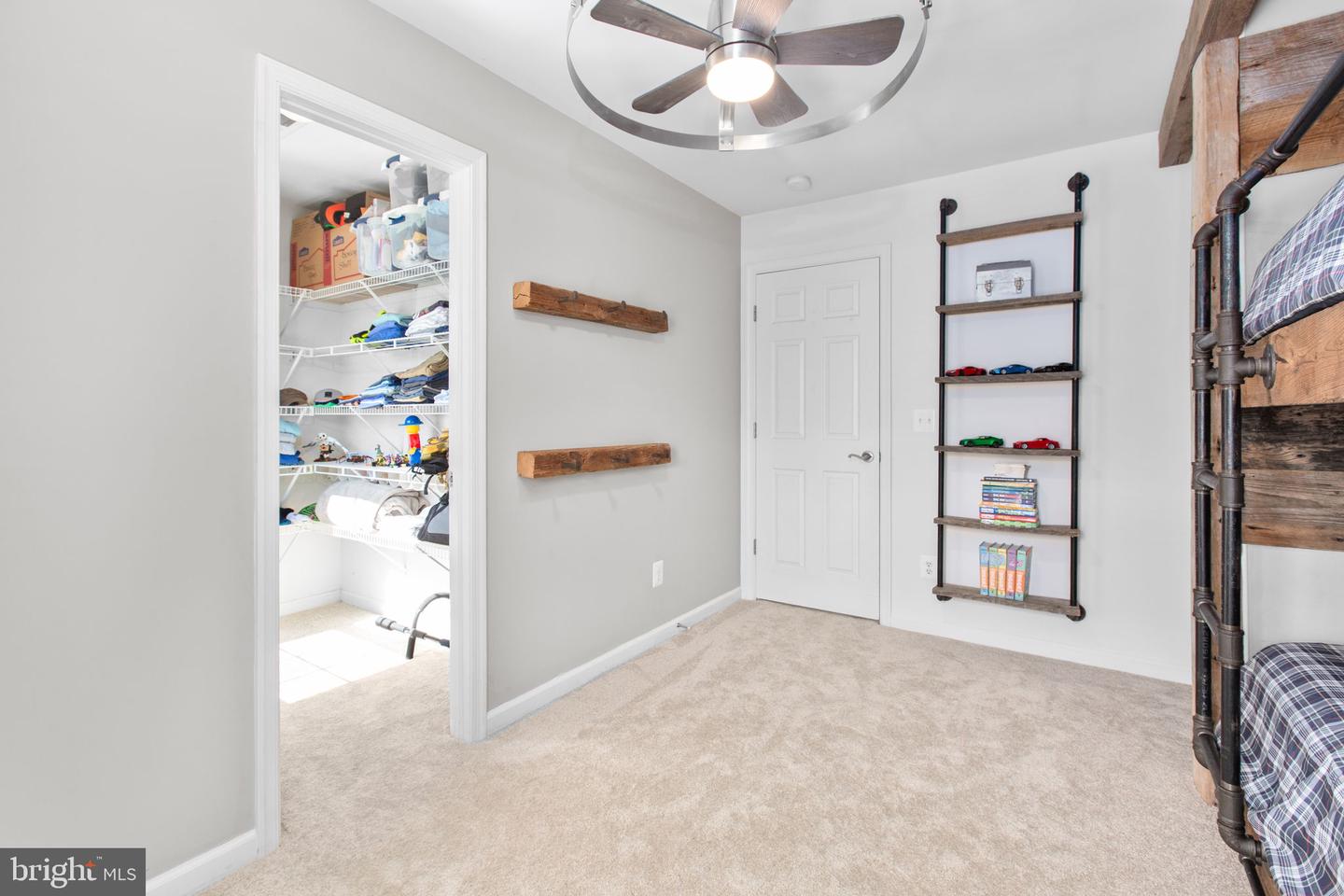 9402 LAUREL OAK DR, FREDERICKSBURG, Virginia 22407, 4 Bedrooms Bedrooms, ,3 BathroomsBathrooms,Residential,For sale,9402 LAUREL OAK DR,VASP2036838 MLS # VASP2036838
