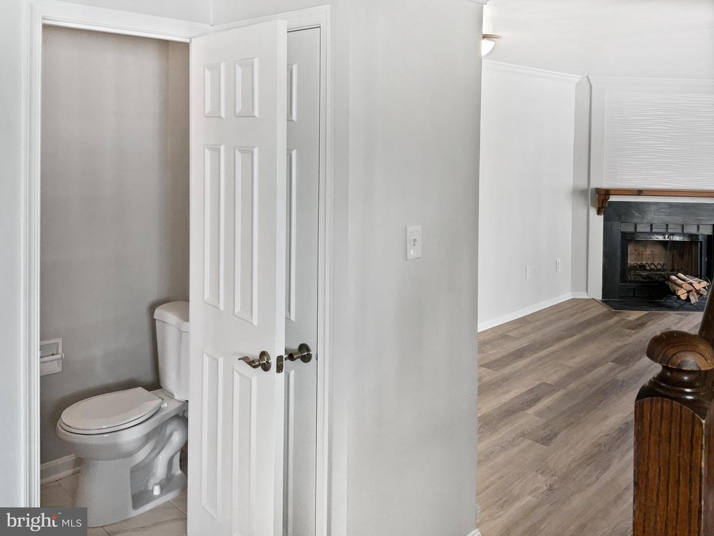 11184 SILENTWOOD LN, RESTON, Virginia 20191, 2 Bedrooms Bedrooms, ,2 BathroomsBathrooms,Residential,For sale,11184 SILENTWOOD LN,VAFX2224482 MLS # VAFX2224482