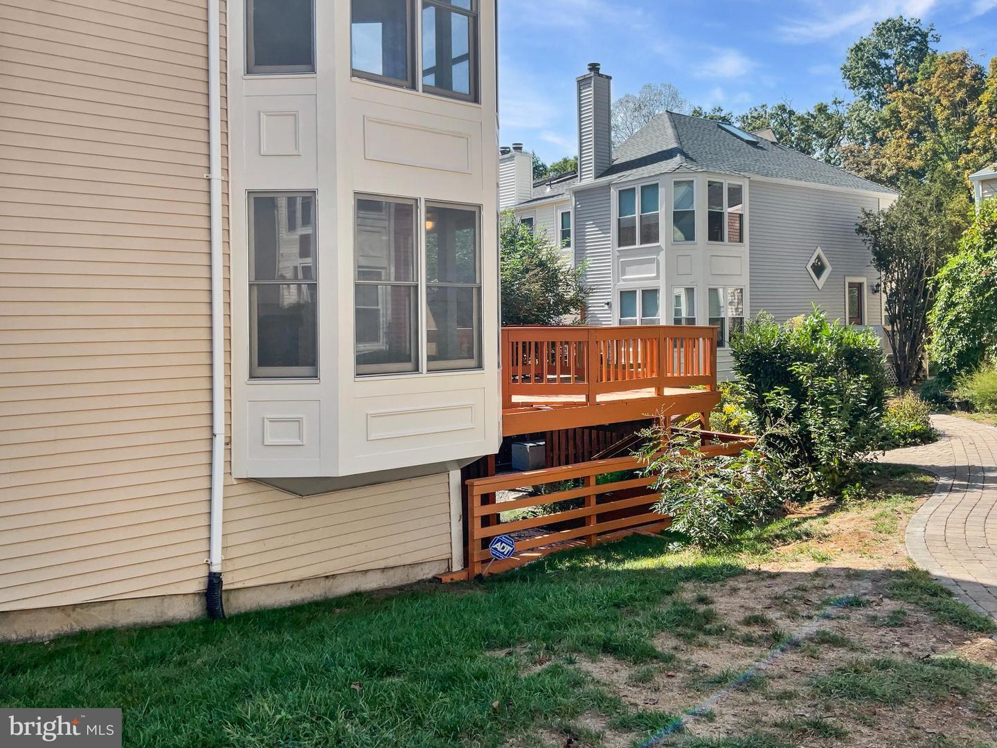 11184 SILENTWOOD LN, RESTON, Virginia 20191, 2 Bedrooms Bedrooms, ,2 BathroomsBathrooms,Residential,For sale,11184 SILENTWOOD LN,VAFX2224482 MLS # VAFX2224482