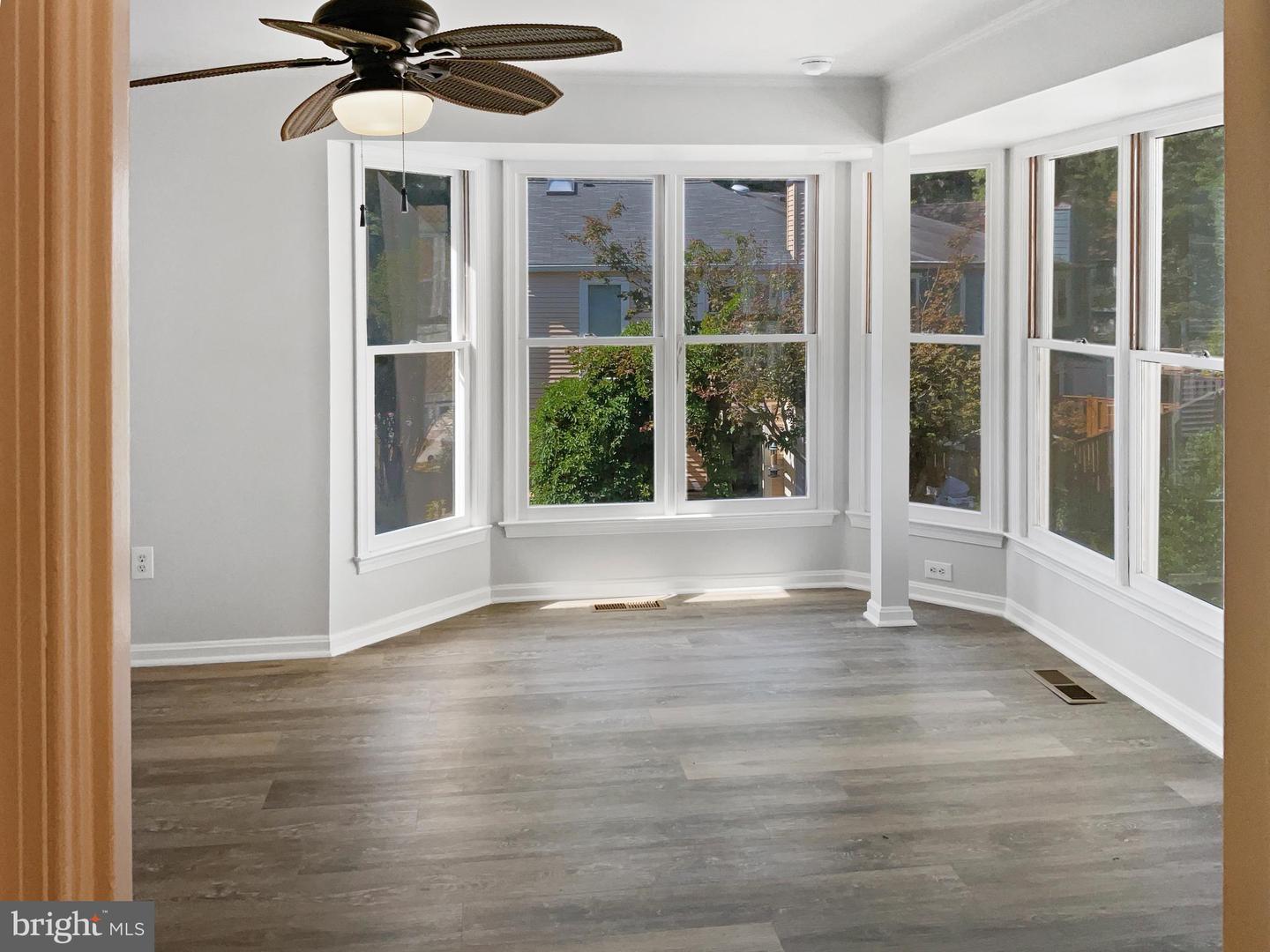11184 SILENTWOOD LN, RESTON, Virginia 20191, 2 Bedrooms Bedrooms, ,2 BathroomsBathrooms,Residential,For sale,11184 SILENTWOOD LN,VAFX2224482 MLS # VAFX2224482