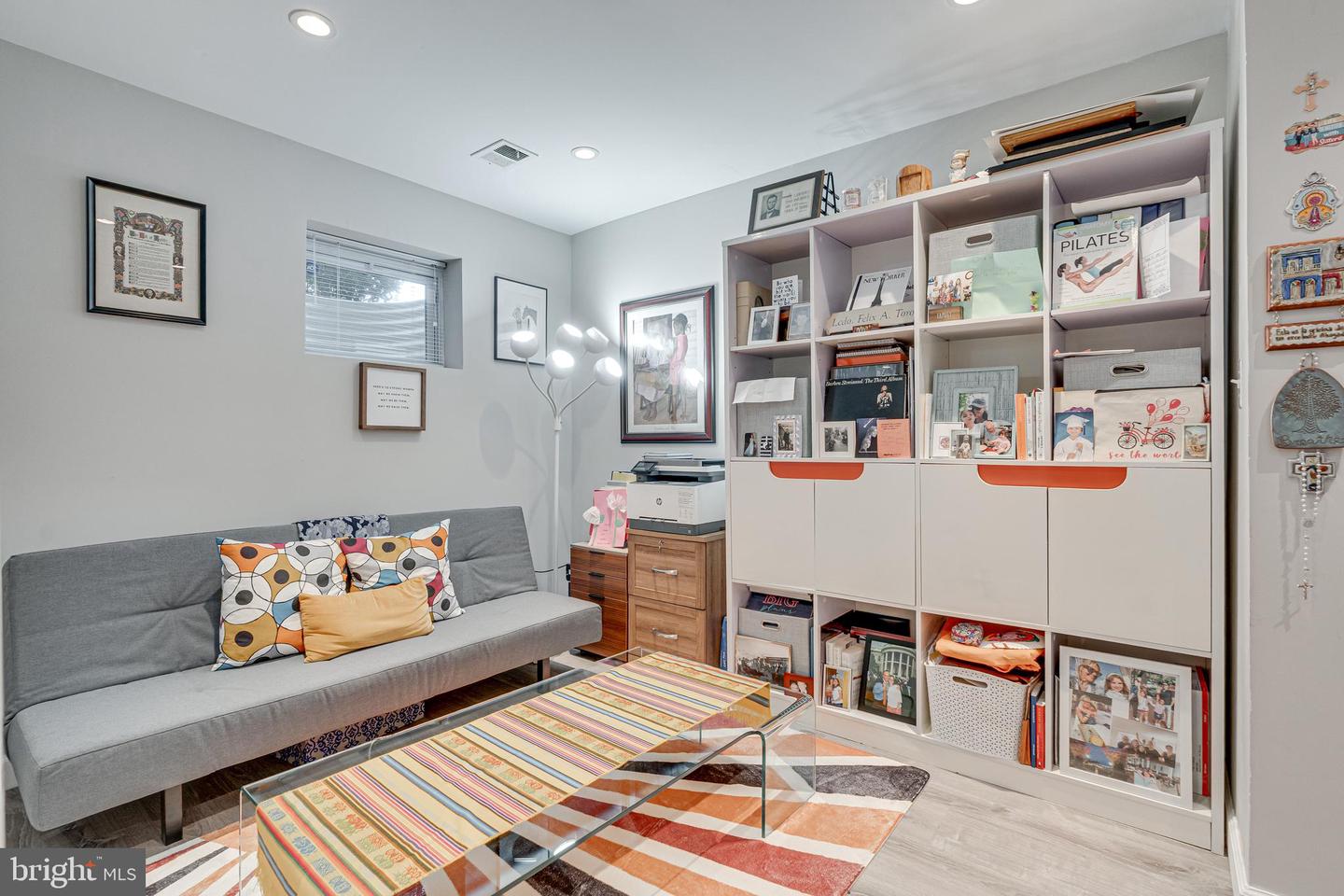 2115 N LINCOLN ST, ARLINGTON, Virginia 22207, 3 Bedrooms Bedrooms, 12 Rooms Rooms,3 BathroomsBathrooms,Residential,For sale,2115 N LINCOLN ST,VAAR2058322 MLS # VAAR2058322