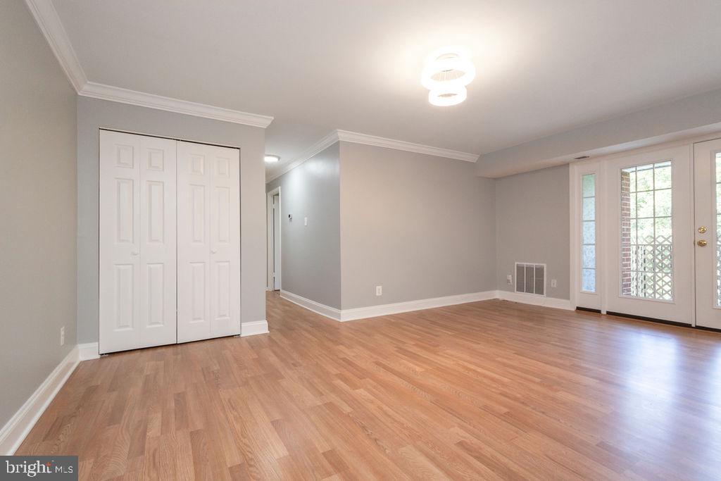 7093 SPRING GARDEN DR #202, SPRINGFIELD, Virginia 22150, 2 Bedrooms Bedrooms, ,1 BathroomBathrooms,Residential,For sale,7093 SPRING GARDEN DR #202,VAFX2250512 MLS # VAFX2250512
