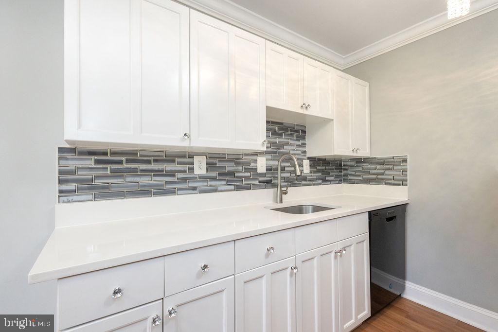 7093 SPRING GARDEN DR #202, SPRINGFIELD, Virginia 22150, 2 Bedrooms Bedrooms, ,1 BathroomBathrooms,Residential,For sale,7093 SPRING GARDEN DR #202,VAFX2250512 MLS # VAFX2250512