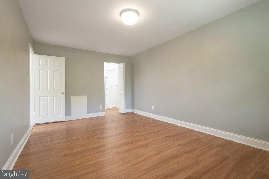 7093 SPRING GARDEN DR #202, SPRINGFIELD, Virginia 22150, 2 Bedrooms Bedrooms, ,1 BathroomBathrooms,Residential,For sale,7093 SPRING GARDEN DR #202,VAFX2250512 MLS # VAFX2250512