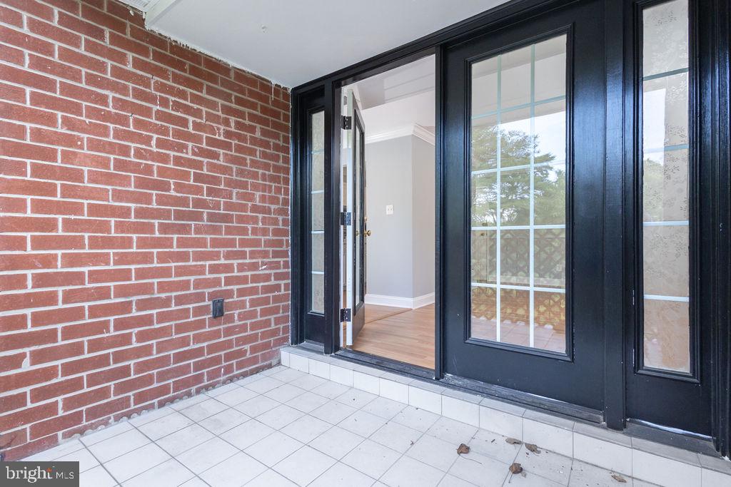 7093 SPRING GARDEN DR #202, SPRINGFIELD, Virginia 22150, 2 Bedrooms Bedrooms, ,1 BathroomBathrooms,Residential,For sale,7093 SPRING GARDEN DR #202,VAFX2250512 MLS # VAFX2250512