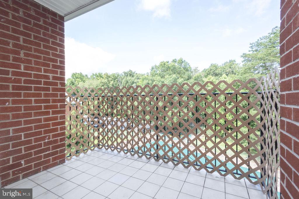 7093 SPRING GARDEN DR #202, SPRINGFIELD, Virginia 22150, 2 Bedrooms Bedrooms, ,1 BathroomBathrooms,Residential,For sale,7093 SPRING GARDEN DR #202,VAFX2250512 MLS # VAFX2250512