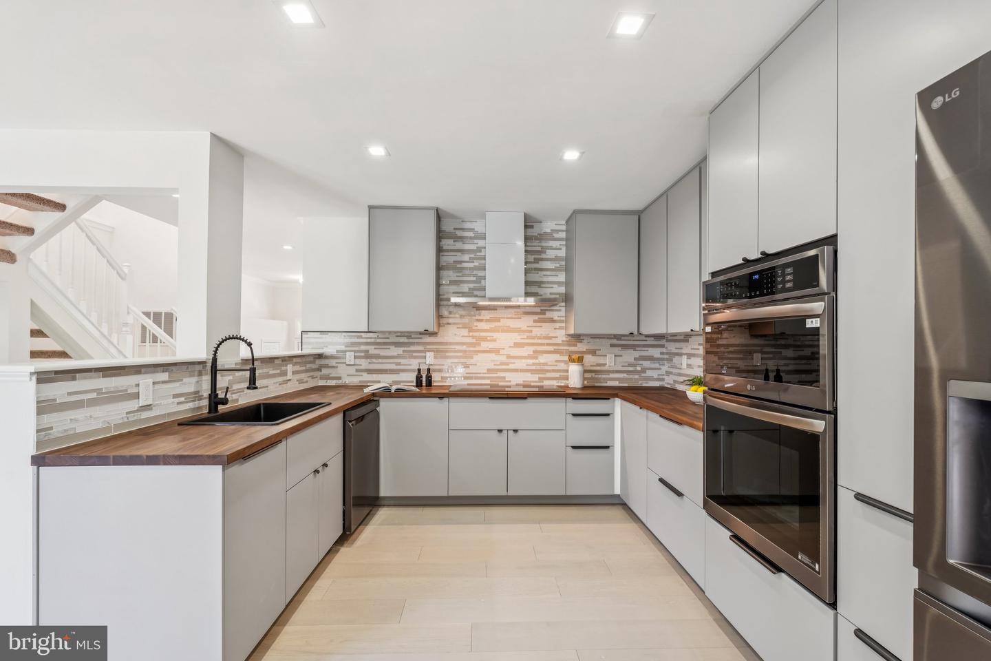 43501 POSTRAIL SQ, ASHBURN, Virginia 20147, 3 Bedrooms Bedrooms, 6 Rooms Rooms,2 BathroomsBathrooms,Residential,For sale,43501 POSTRAIL SQ,VALO2103772 MLS # VALO2103772 43501 POSTRAIL SQ, ASHBURN, Virginia 20147, 3 Bedrooms Bedrooms, 6 Rooms Rooms,2 BathroomsBathrooms,Residential,For sale,43501 POSTRAIL SQ,VALO2103772 MLS # VALO2103772