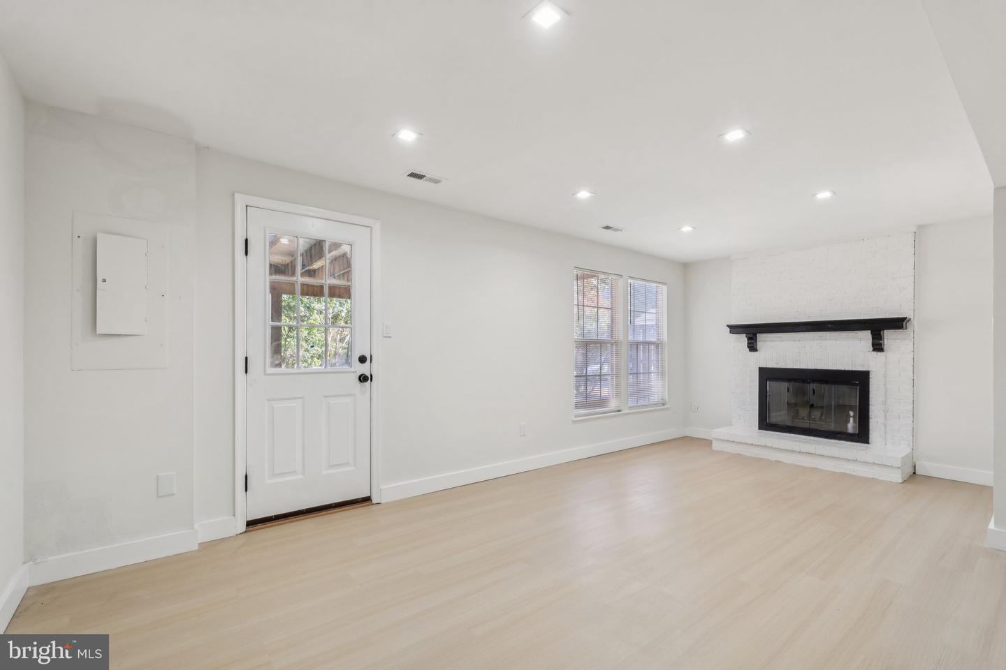 43501 POSTRAIL SQ, ASHBURN, Virginia 20147, 3 Bedrooms Bedrooms, 6 Rooms Rooms,2 BathroomsBathrooms,Residential,For sale,43501 POSTRAIL SQ,VALO2103772 MLS # VALO2103772 43501 POSTRAIL SQ, ASHBURN, Virginia 20147, 3 Bedrooms Bedrooms, 6 Rooms Rooms,2 BathroomsBathrooms,Residential,For sale,43501 POSTRAIL SQ,VALO2103772 MLS # VALO2103772