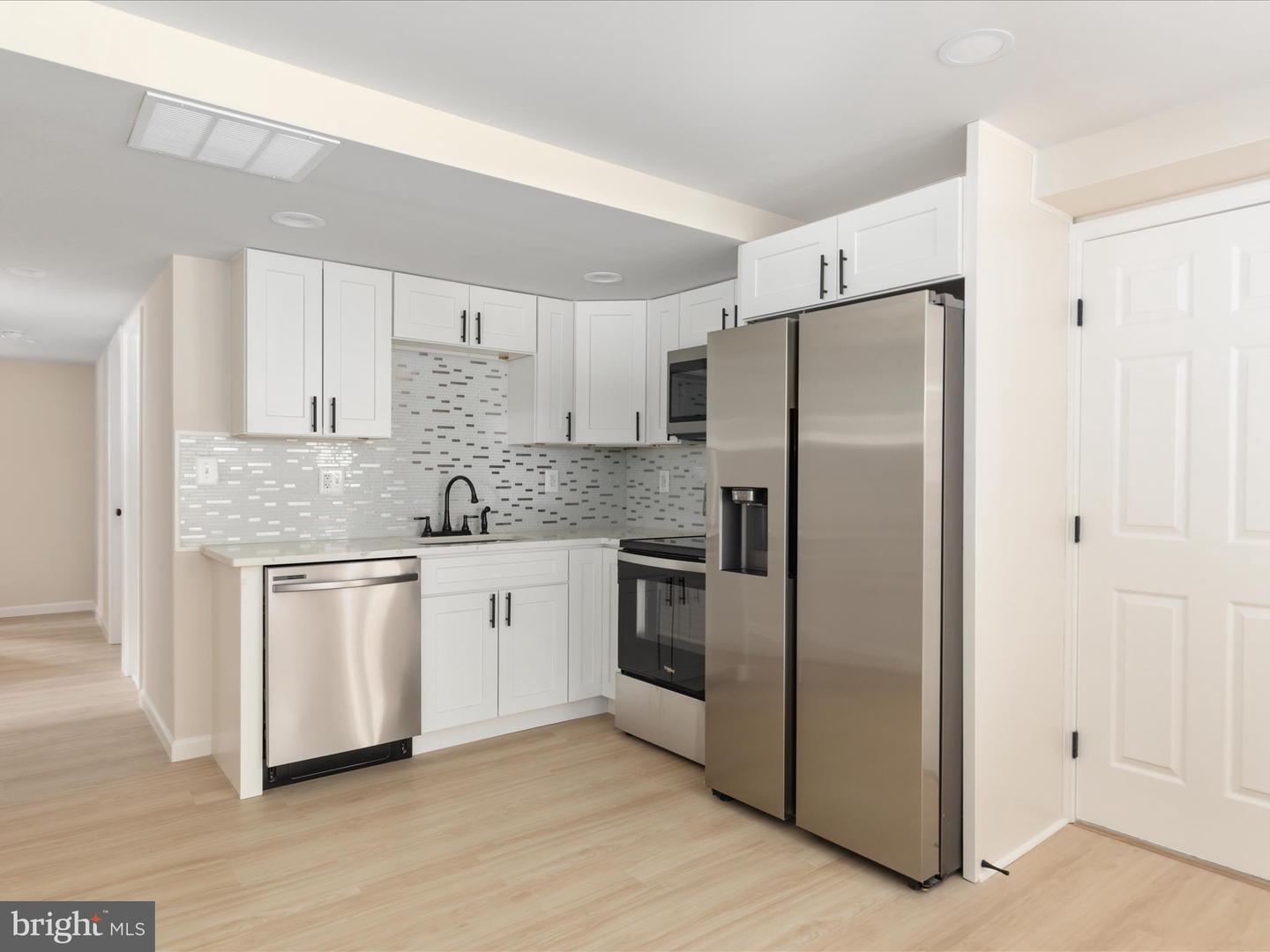 5625 MAXINE CT, ALEXANDRIA, Virginia 22310, 7 Bedrooms Bedrooms, 11 Rooms Rooms,4 BathroomsBathrooms,Residential,For sale,5625 MAXINE CT,VAFX2261474 MLS # VAFX2261474