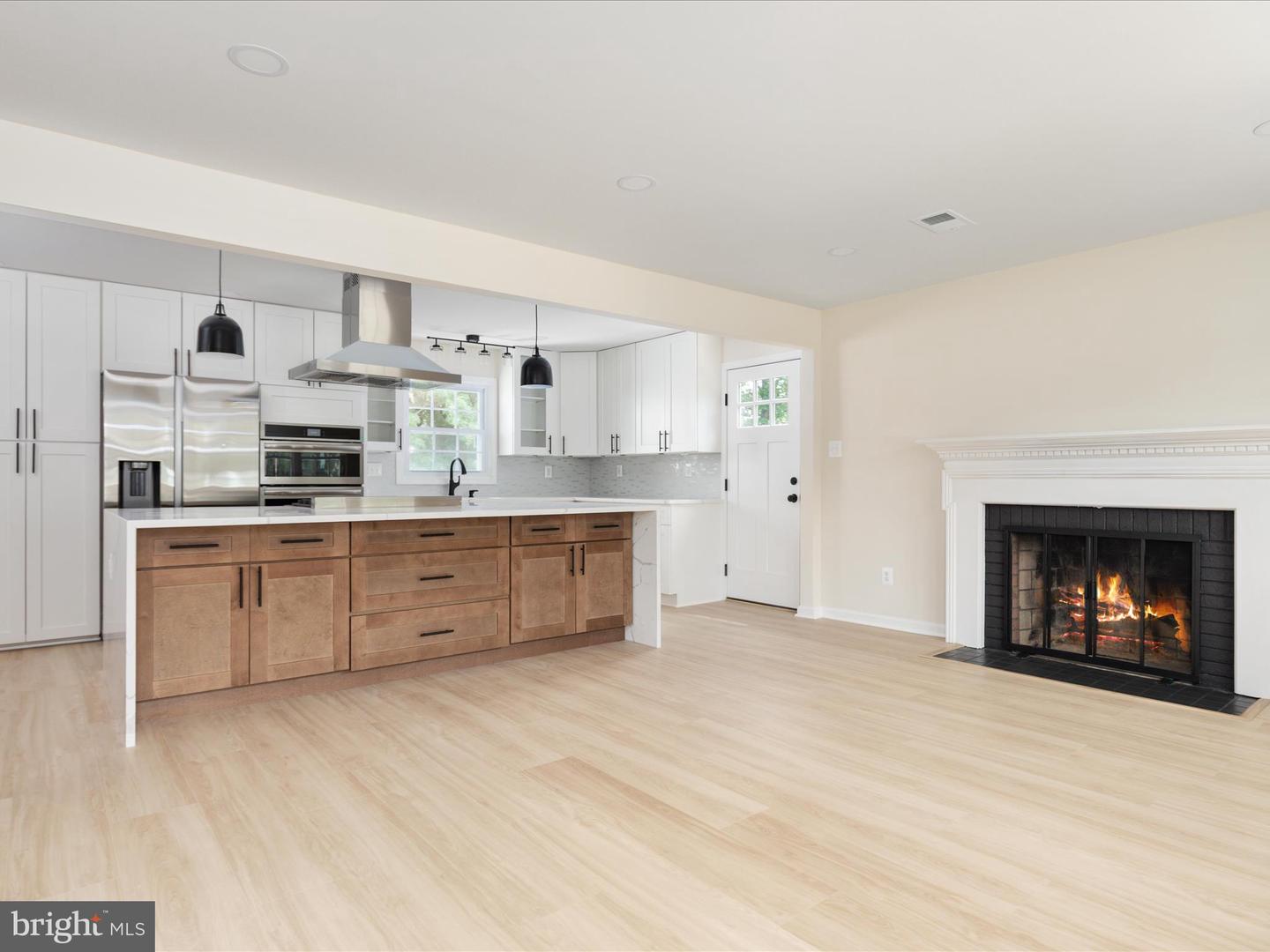 5625 MAXINE CT, ALEXANDRIA, Virginia 22310, 7 Bedrooms Bedrooms, 11 Rooms Rooms,4 BathroomsBathrooms,Residential,For sale,5625 MAXINE CT,VAFX2261474 MLS # VAFX2261474