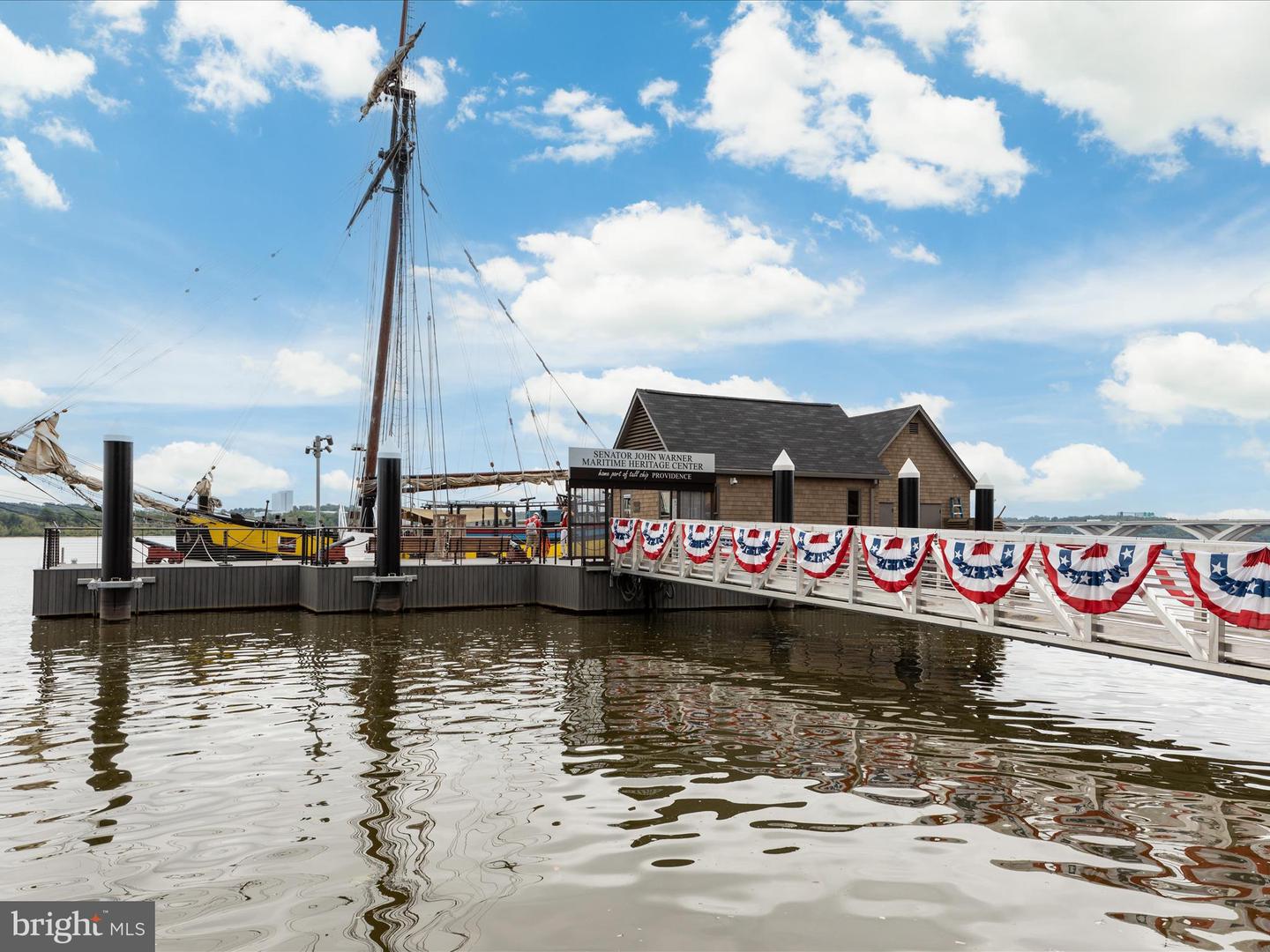 5625 MAXINE CT, ALEXANDRIA, Virginia 22310, 7 Bedrooms Bedrooms, 11 Rooms Rooms,4 BathroomsBathrooms,Residential,For sale,5625 MAXINE CT,VAFX2261474 MLS # VAFX2261474