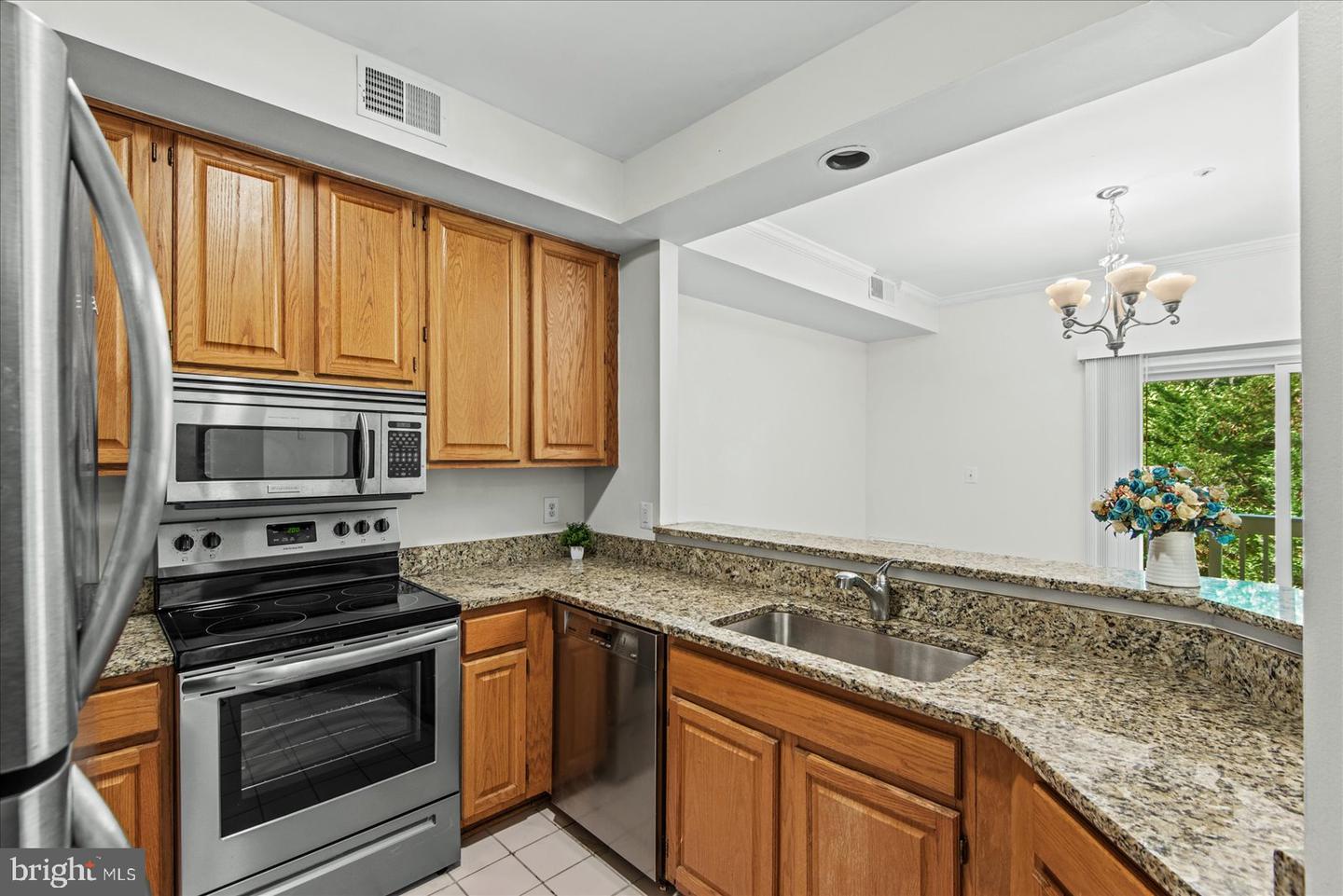 6964 ELLINGHAM CIR #D, ALEXANDRIA, Virginia 22315, 2 Bedrooms Bedrooms, ,2 BathroomsBathrooms,Residential,For sale,6964 ELLINGHAM CIR #D,VAFX2263030 MLS # VAFX2263030