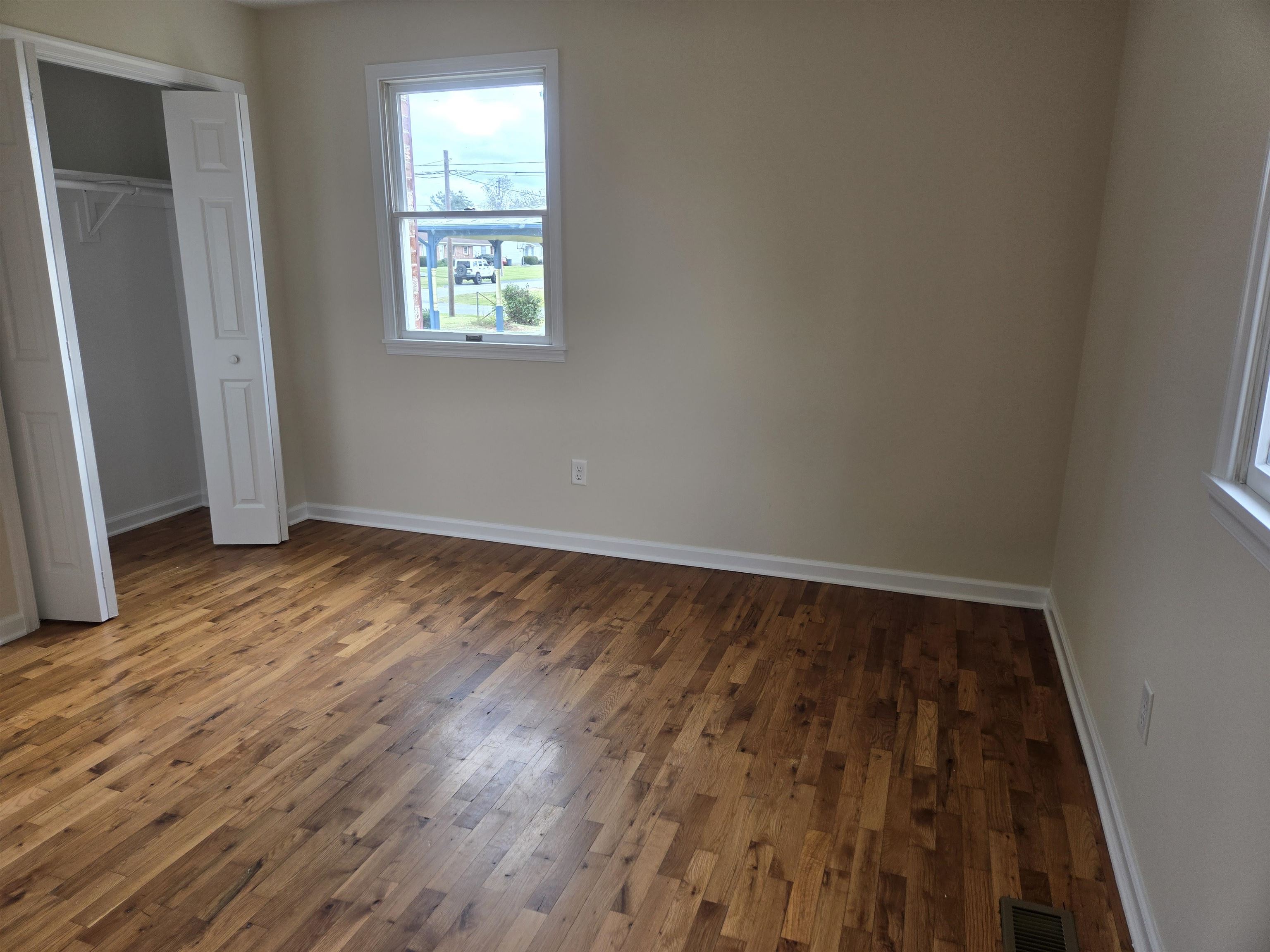 307 W SPRING AVE, ELKTON, Virginia 22827, 3 Bedrooms Bedrooms, ,2 BathroomsBathrooms,Residential,Spring Ave L40, B36, S2,307 W SPRING AVE,669991 MLS # 669991