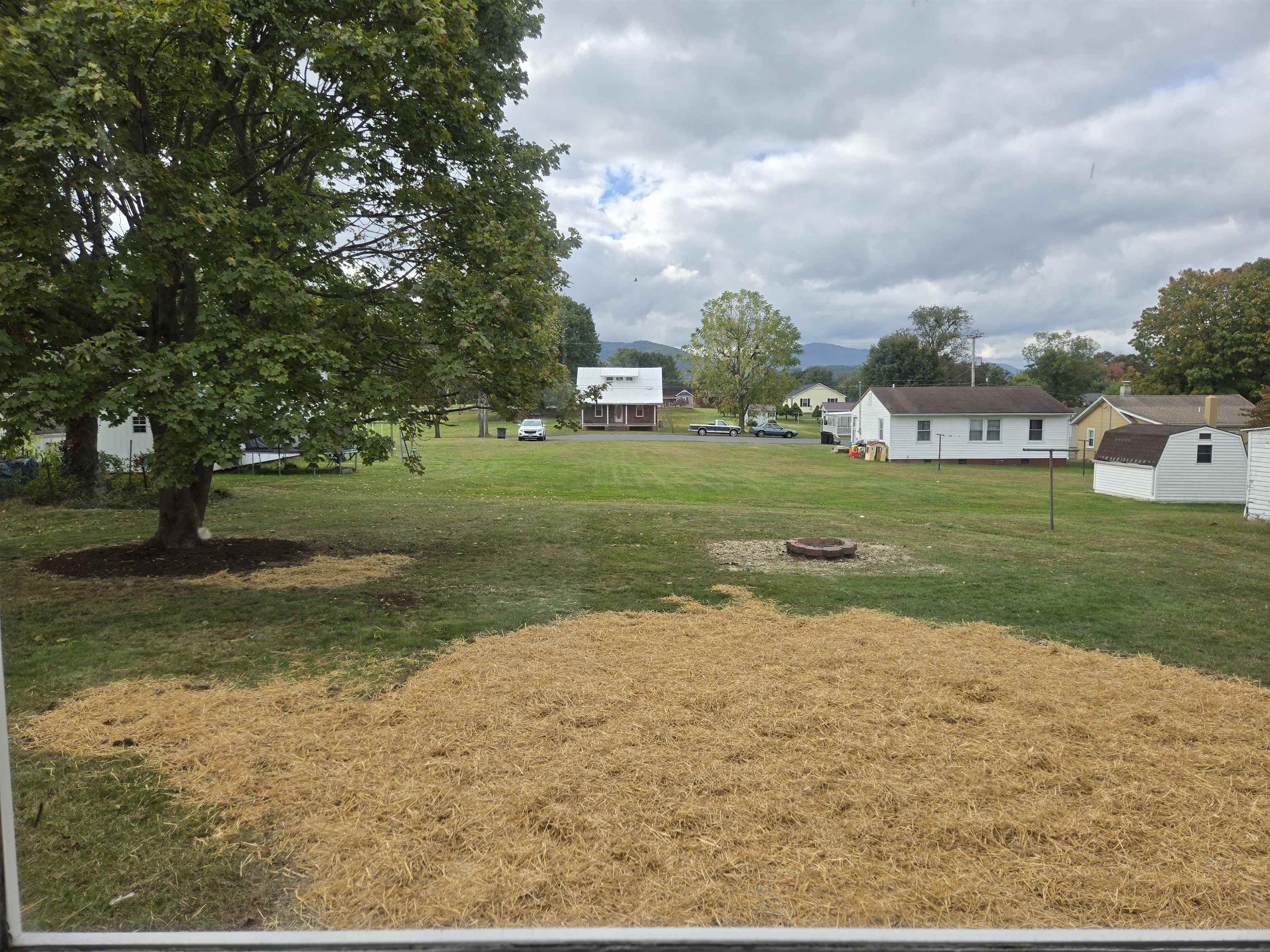 307 W SPRING AVE, ELKTON, Virginia 22827, 3 Bedrooms Bedrooms, ,2 BathroomsBathrooms,Residential,Spring Ave L40, B36, S2,307 W SPRING AVE,669991 MLS # 669991