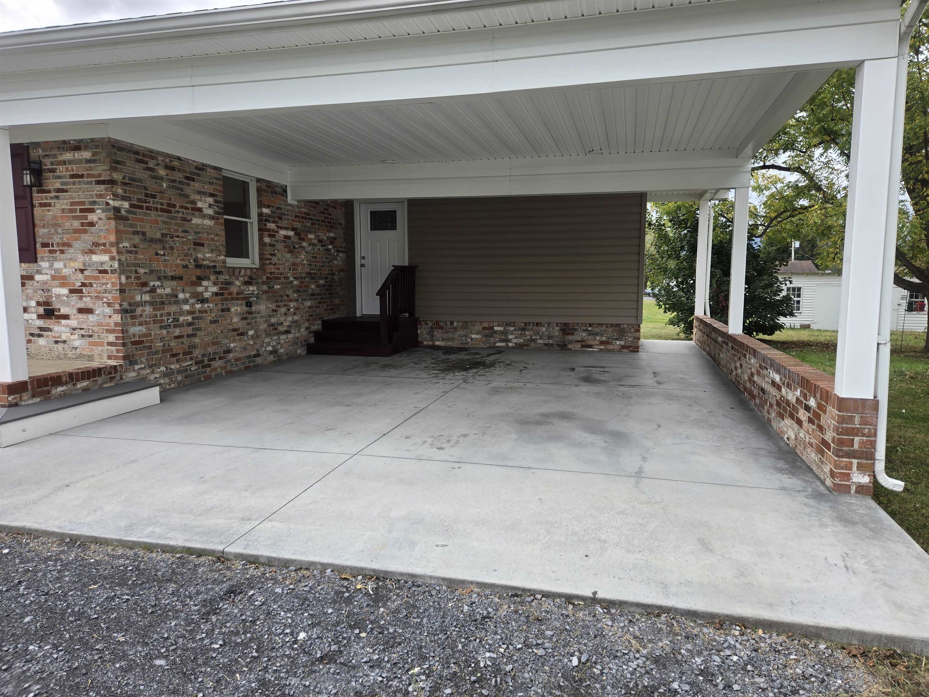 307 W SPRING AVE, ELKTON, Virginia 22827, 3 Bedrooms Bedrooms, ,2 BathroomsBathrooms,Residential,Spring Ave L40, B36, S2,307 W SPRING AVE,669991 MLS # 669991