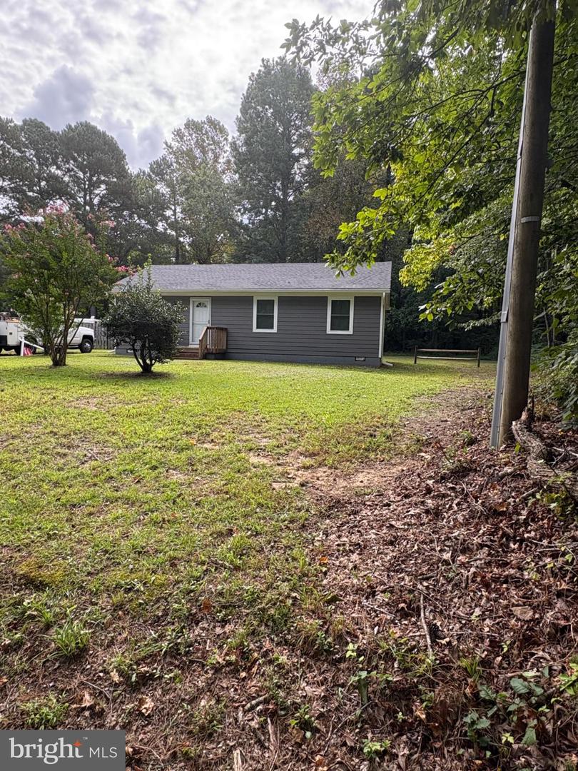 10665 FARYS MILL RD, GLOUCESTER, Virginia 23061, 3 Bedrooms Bedrooms, 6 Rooms Rooms,1 BathroomBathrooms,Residential,For sale,10665 FARYS MILL RD,VAGV2000156 MLS # VAGV2000156