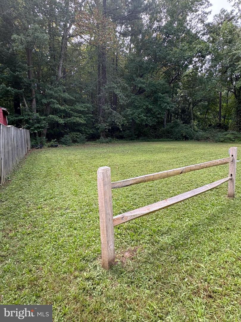 10665 FARYS MILL RD, GLOUCESTER, Virginia 23061, 3 Bedrooms Bedrooms, 6 Rooms Rooms,1 BathroomBathrooms,Residential,For sale,10665 FARYS MILL RD,VAGV2000156 MLS # VAGV2000156