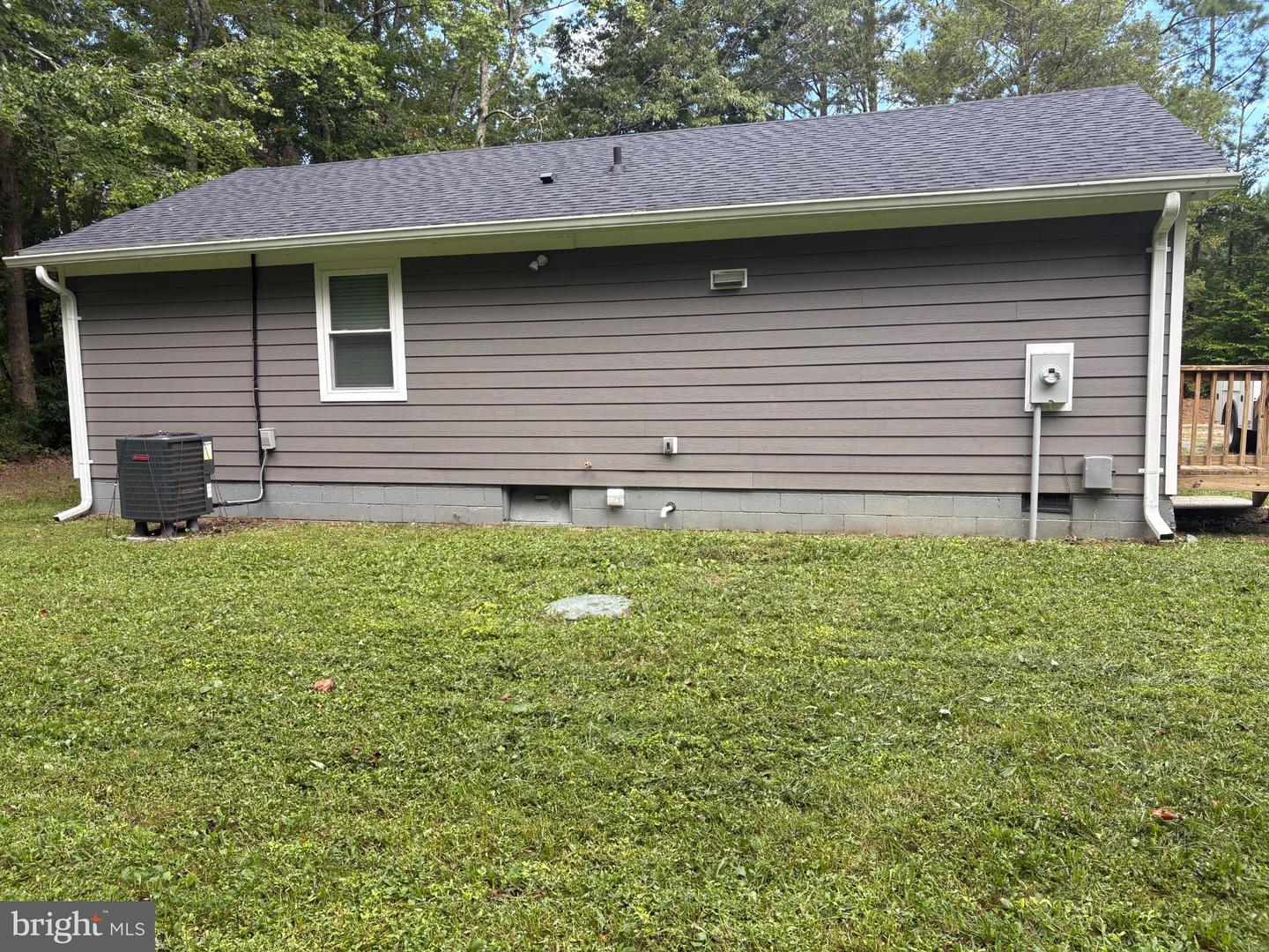 10665 FARYS MILL RD, GLOUCESTER, Virginia 23061, 3 Bedrooms Bedrooms, 6 Rooms Rooms,1 BathroomBathrooms,Residential,For sale,10665 FARYS MILL RD,VAGV2000156 MLS # VAGV2000156