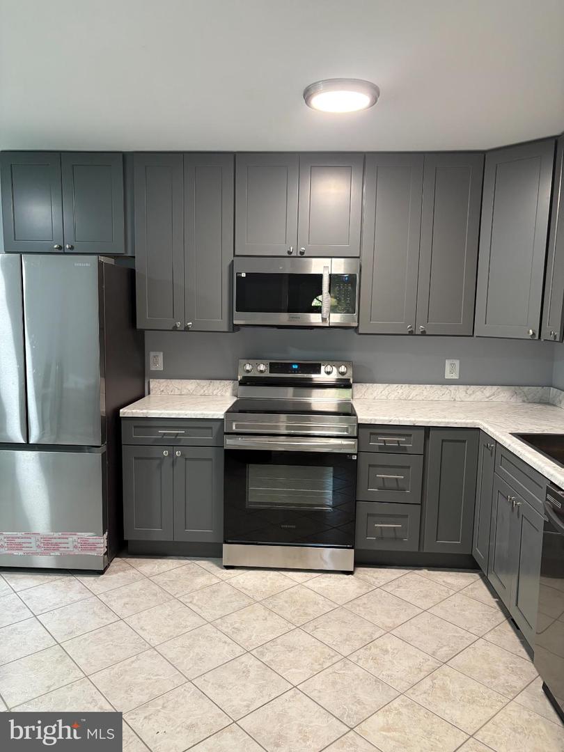 10665 FARYS MILL RD, GLOUCESTER, Virginia 23061, 3 Bedrooms Bedrooms, 6 Rooms Rooms,1 BathroomBathrooms,Residential,For sale,10665 FARYS MILL RD,VAGV2000156 MLS # VAGV2000156