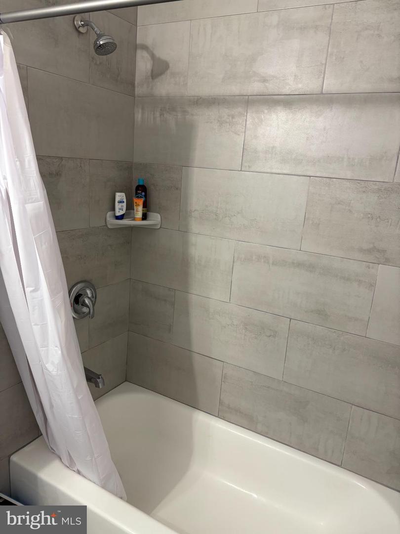 10665 FARYS MILL RD, GLOUCESTER, Virginia 23061, 3 Bedrooms Bedrooms, 6 Rooms Rooms,1 BathroomBathrooms,Residential,For sale,10665 FARYS MILL RD,VAGV2000156 MLS # VAGV2000156
