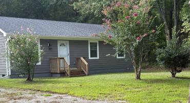 10665 FARYS MILL RD, GLOUCESTER, Virginia 23061, 3 Bedrooms Bedrooms, 6 Rooms Rooms,1 BathroomBathrooms,Residential,For sale,10665 FARYS MILL RD,VAGV2000156 MLS # VAGV2000156