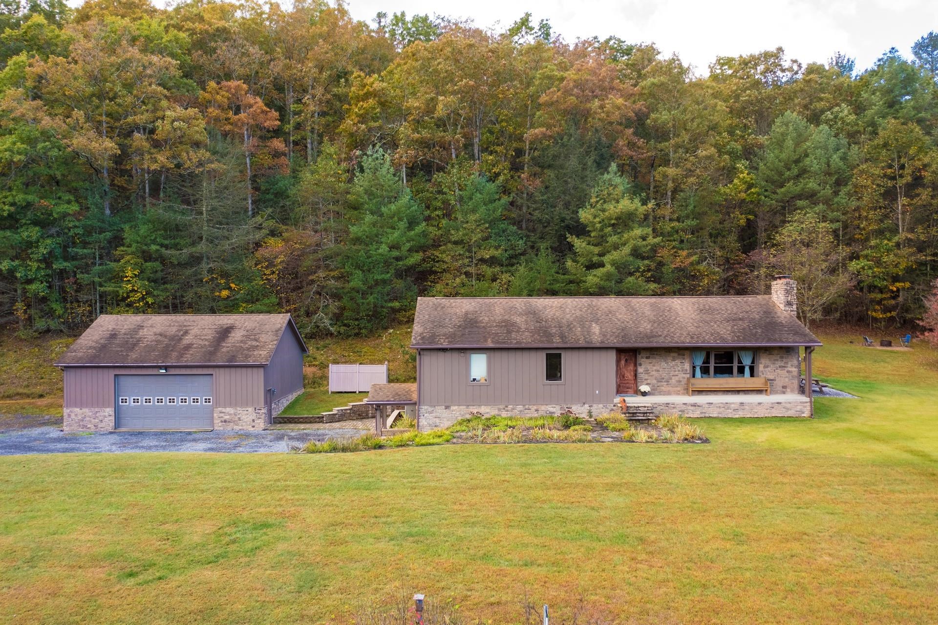 15468 HIGHLAND TPKE, HEAD WATERS, Virginia 24442, 3 Bedrooms Bedrooms, ,2 BathroomsBathrooms,Residential,15468 HIGHLAND TPKE,669998 MLS # 669998