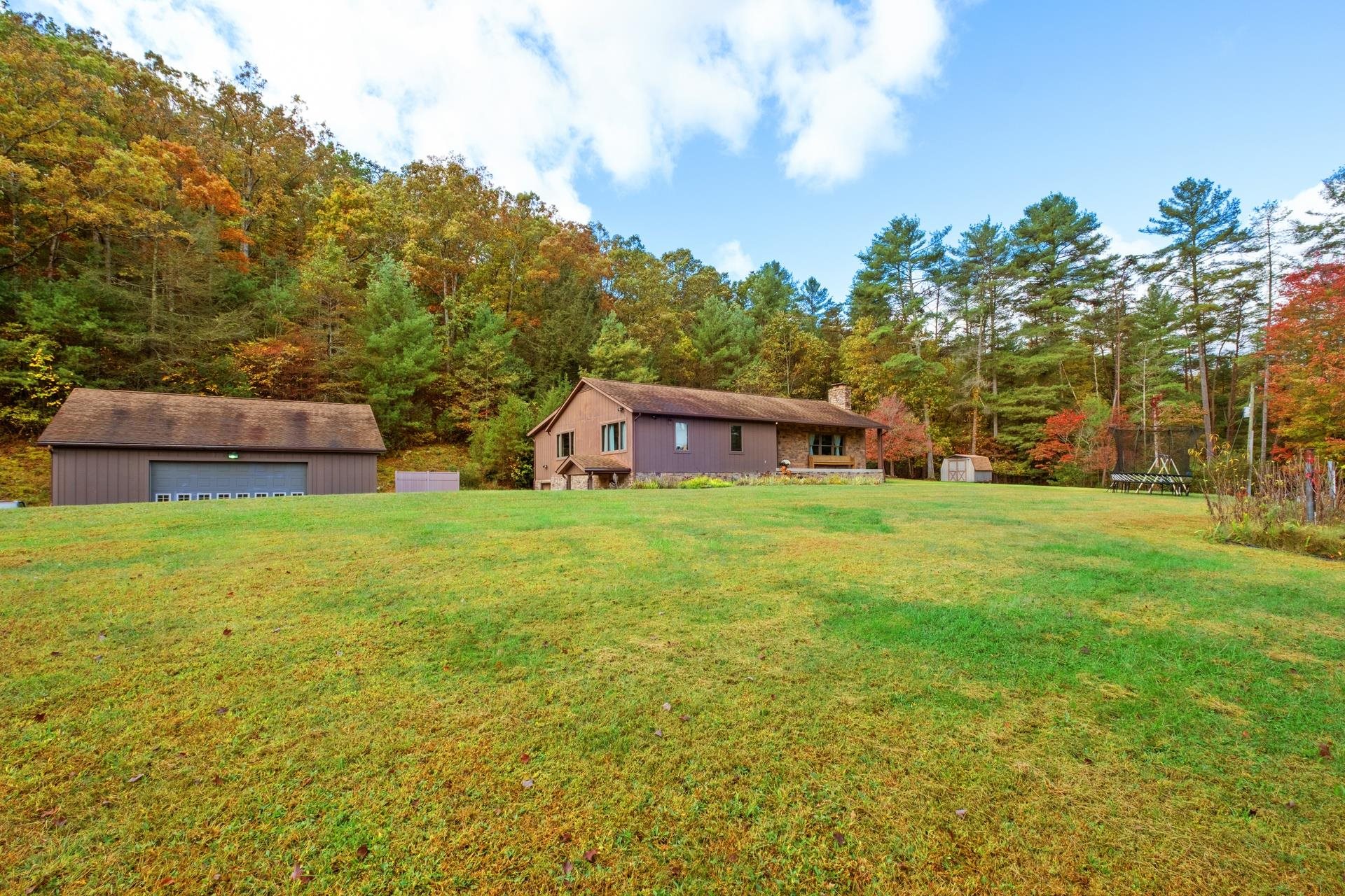 15468 HIGHLAND TPKE, HEAD WATERS, Virginia 24442, 3 Bedrooms Bedrooms, ,2 BathroomsBathrooms,Residential,15468 HIGHLAND TPKE,669998 MLS # 669998