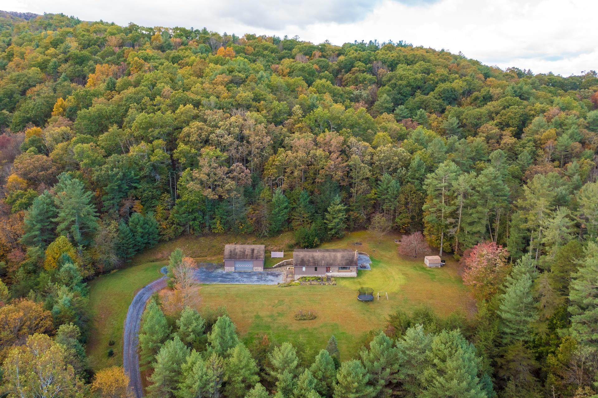 15468 HIGHLAND TPKE, HEAD WATERS, Virginia 24442, 3 Bedrooms Bedrooms, ,2 BathroomsBathrooms,Residential,15468 HIGHLAND TPKE,669998 MLS # 669998