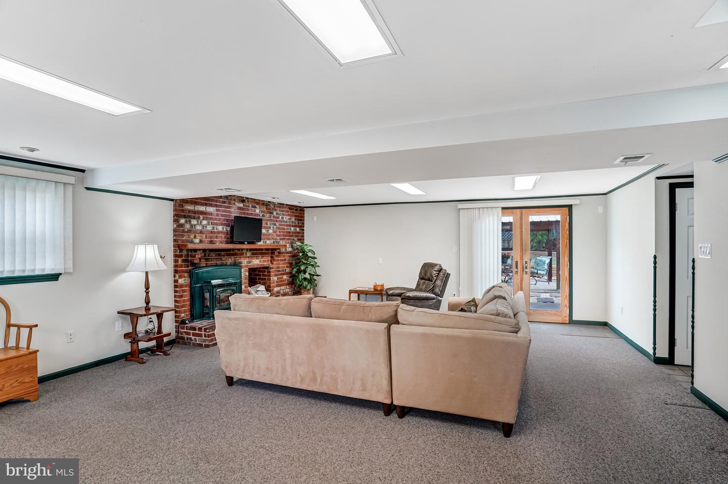 4107 MOUNT ECHO LN, FAIRFAX, Virginia 22033, 4 Bedrooms Bedrooms, ,3 BathroomsBathrooms,Residential,For sale,4107 MOUNT ECHO LN,VAFX2265764 MLS # VAFX2265764