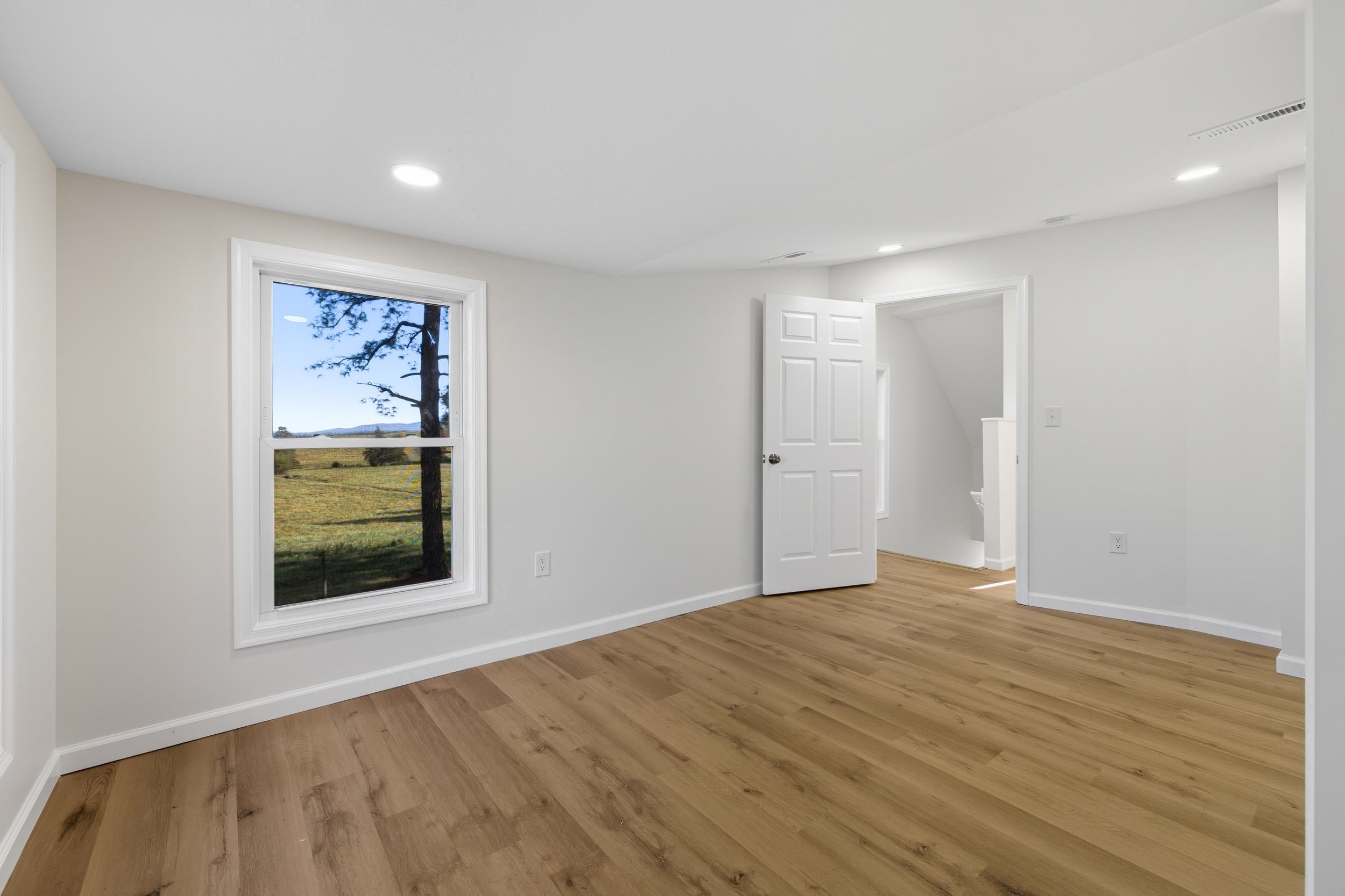 1140 FARMVIEW RD, LURAY, Virginia 22835, 3 Bedrooms Bedrooms, ,2 BathroomsBathrooms,Residential,1140 FARMVIEW RD,670007 MLS # 670007