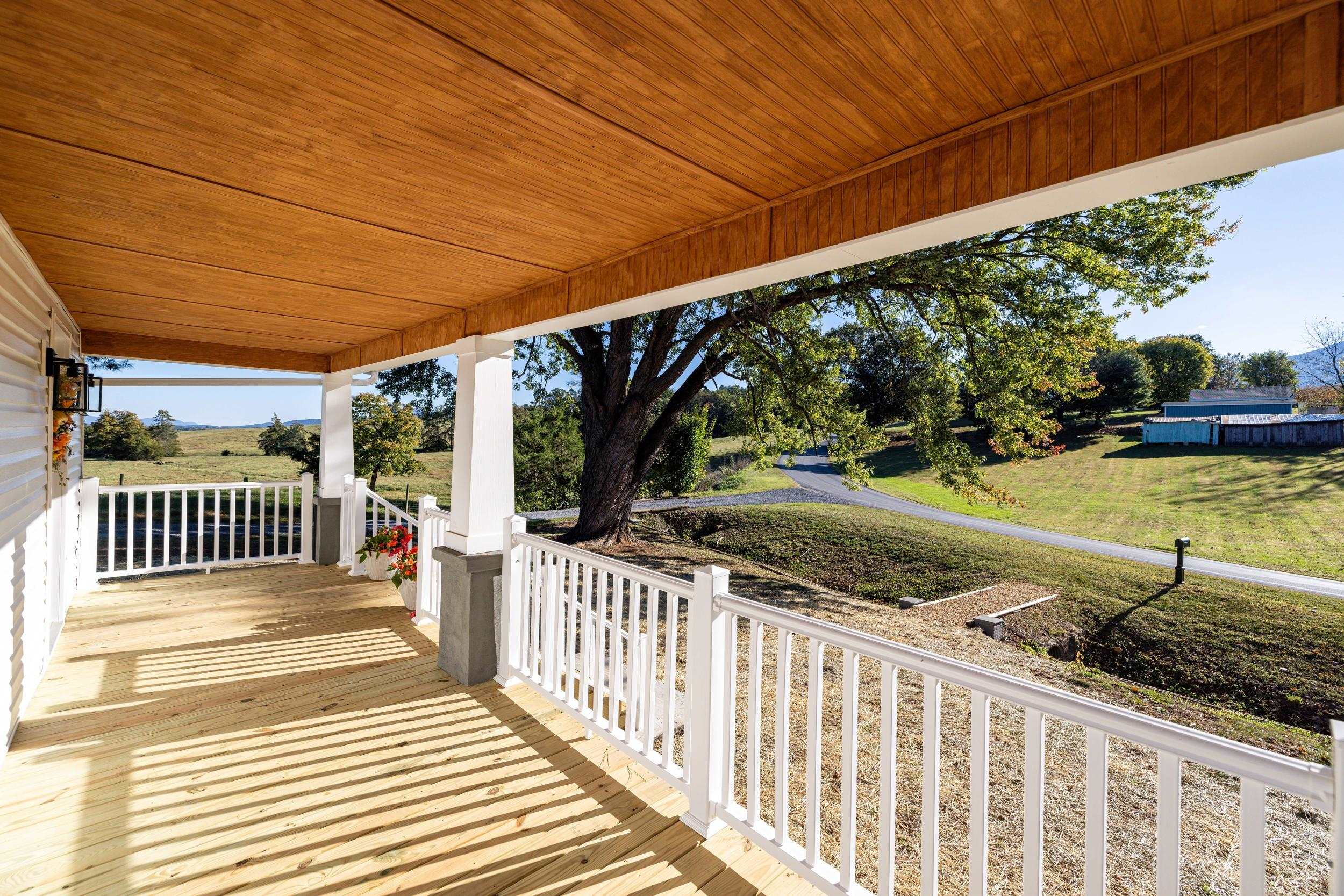 1140 FARMVIEW RD, LURAY, Virginia 22835, 3 Bedrooms Bedrooms, ,2 BathroomsBathrooms,Residential,1140 FARMVIEW RD,670007 MLS # 670007